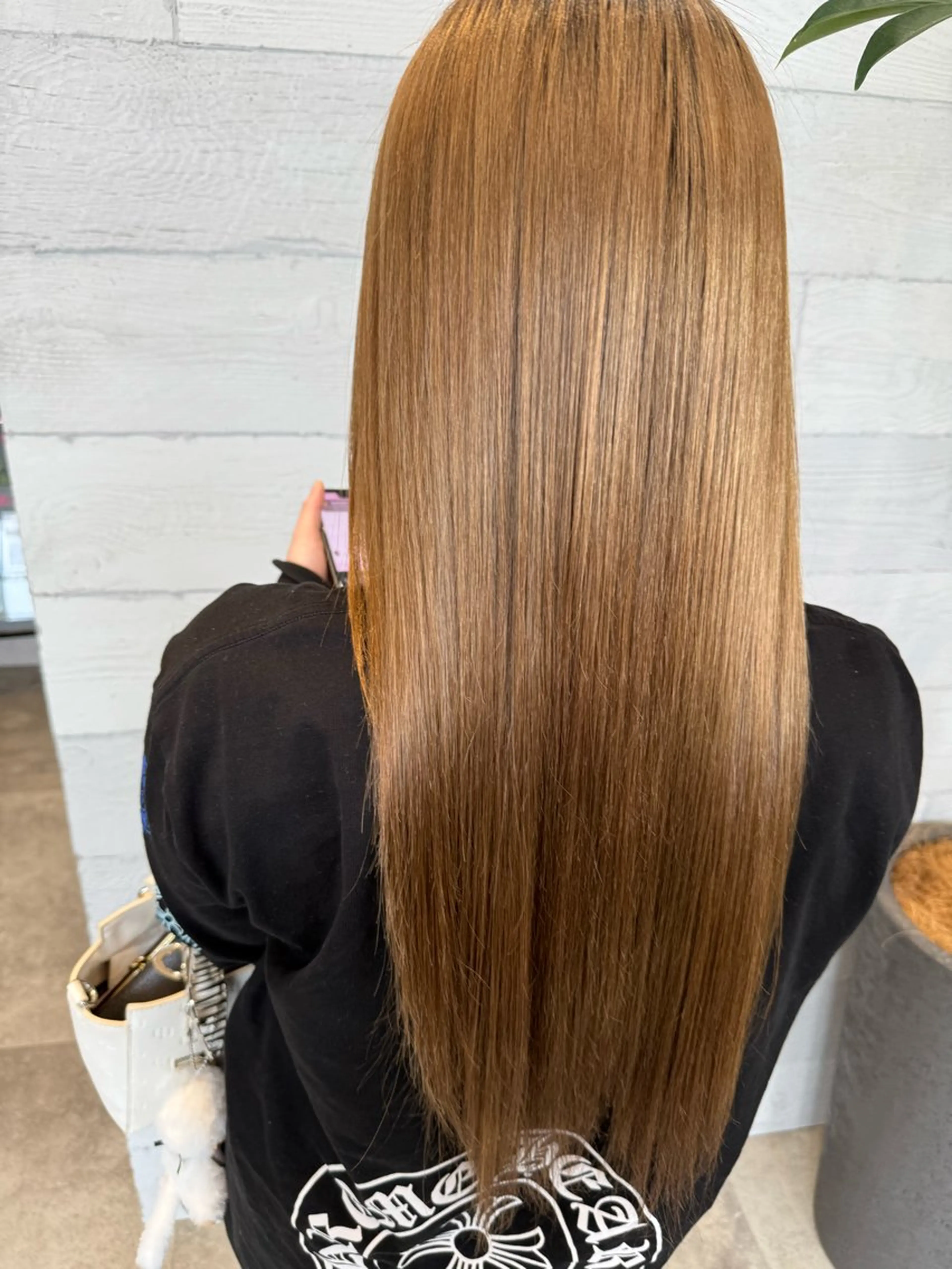 ロング カラー 今岡 育美のヘアスタイル