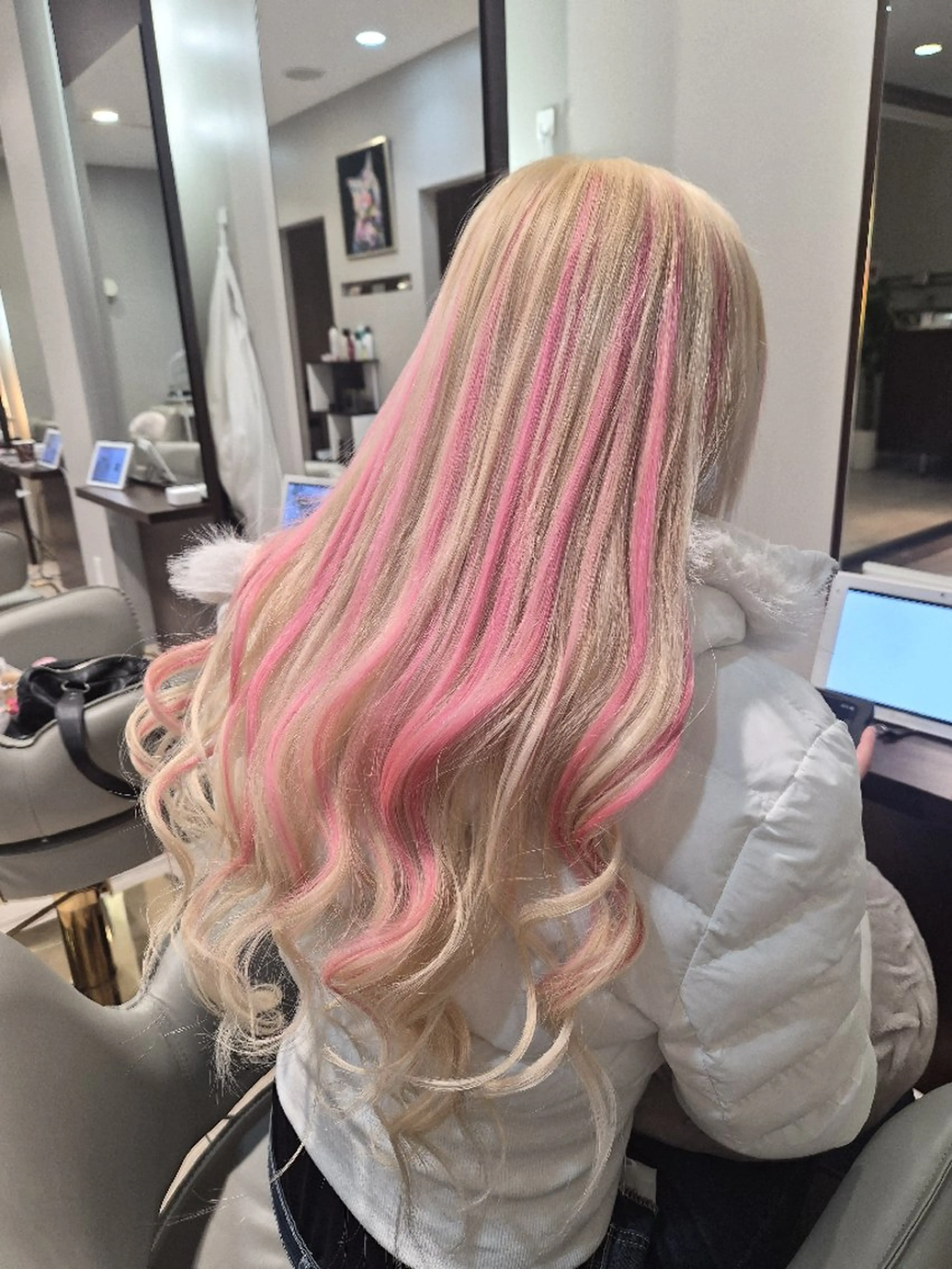 ロング カラー エクステ ヘアカラー Miyavi/カラー ショートボブのヘアスタイル