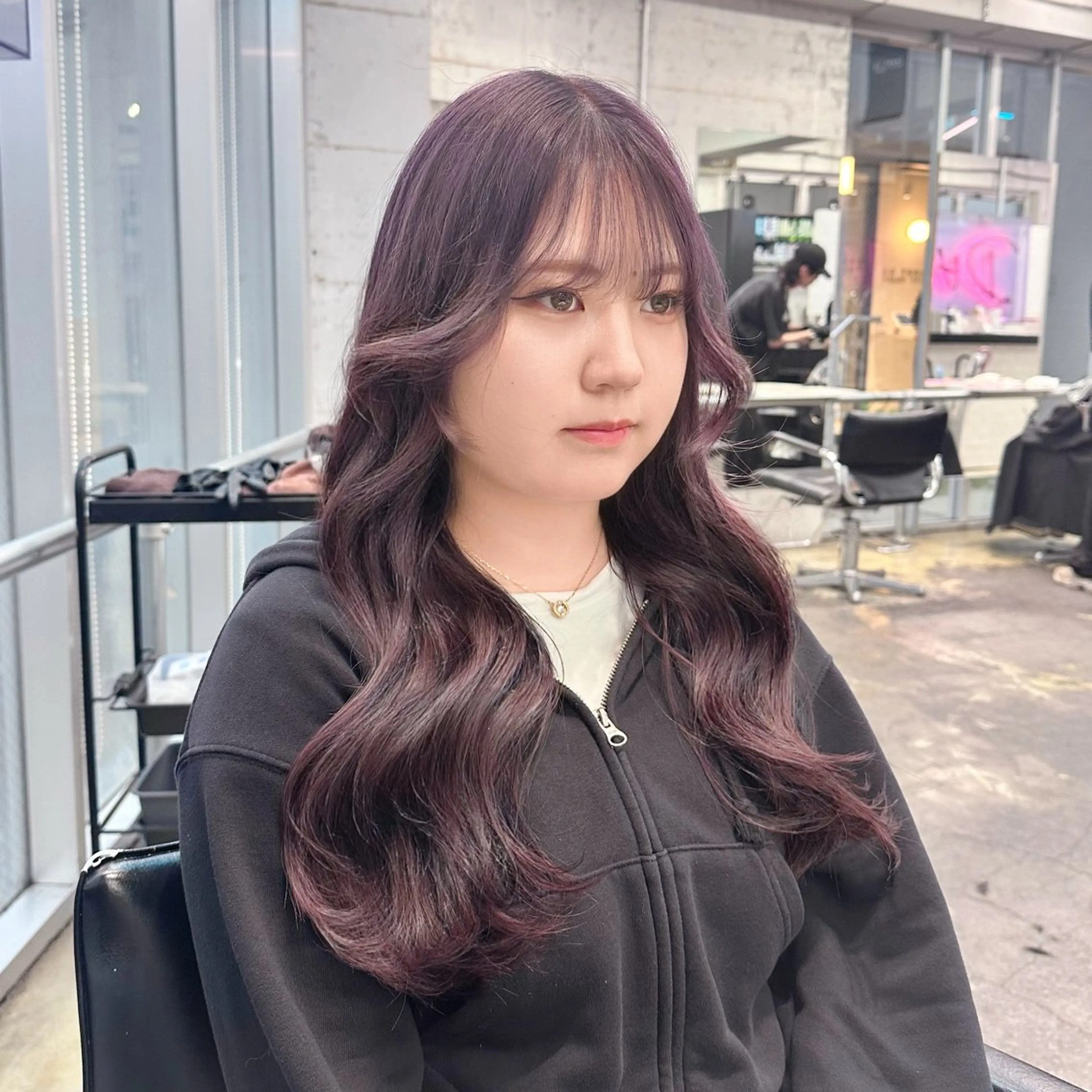 ロング カラー ヘアアレンジ ラベンダーカラー 🥀モテ暖色× エクステ🥀あかりのヘアスタイル