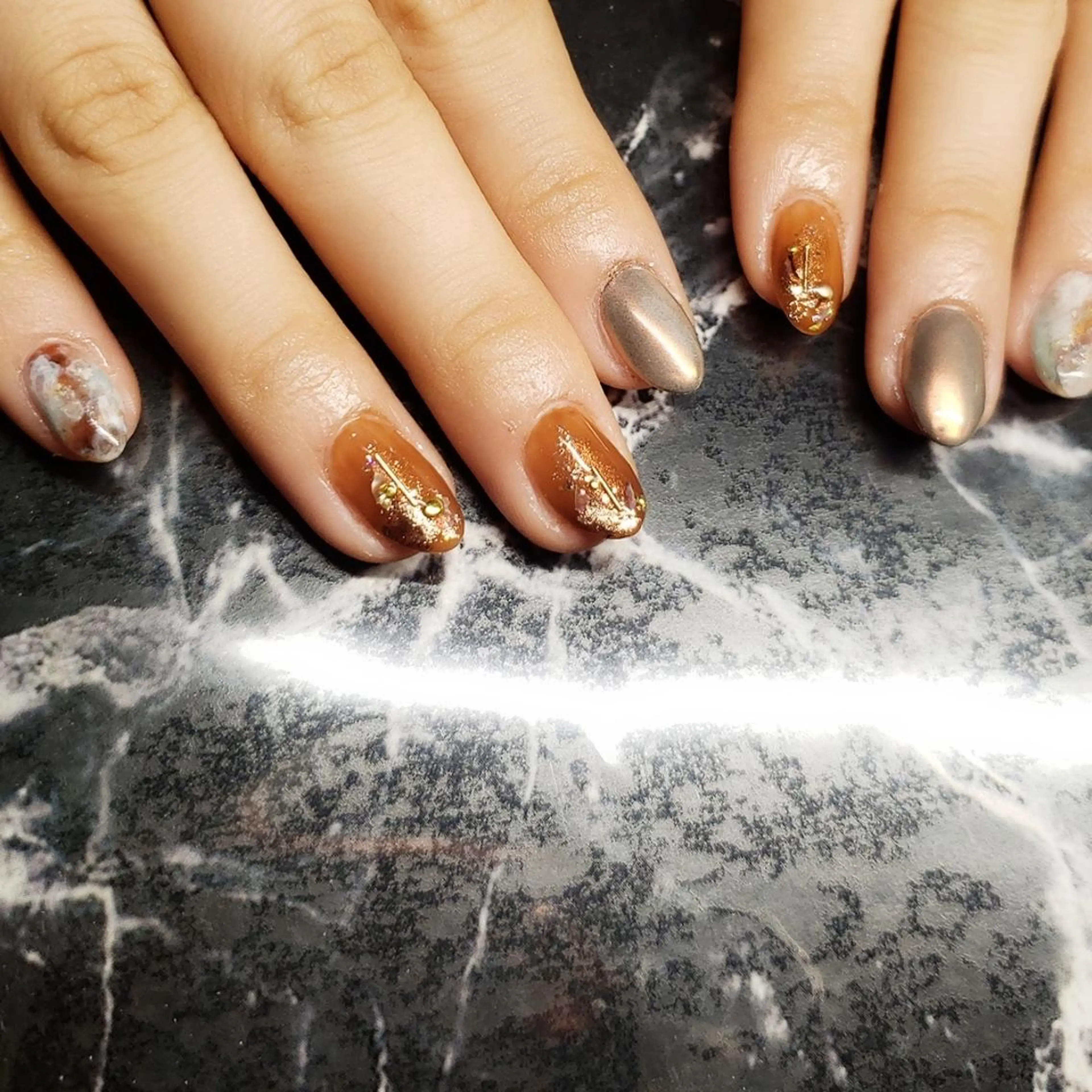 ショート ネイル クロキ 。のネイルデザイン