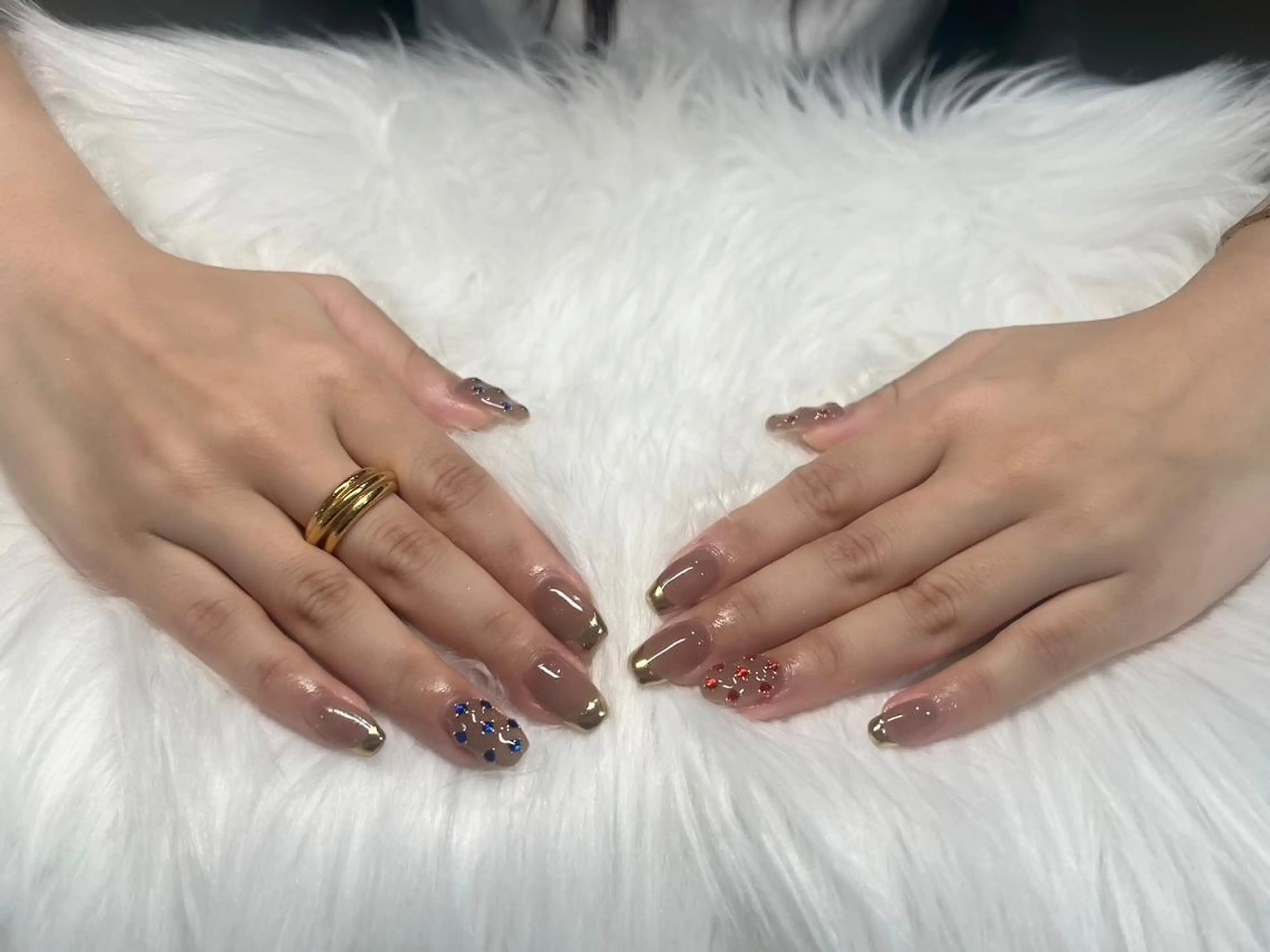 ネイル フレンチネイル ゴールド ミラーネイル Salon chou chou所属・chouchou renaのネイルデザイン