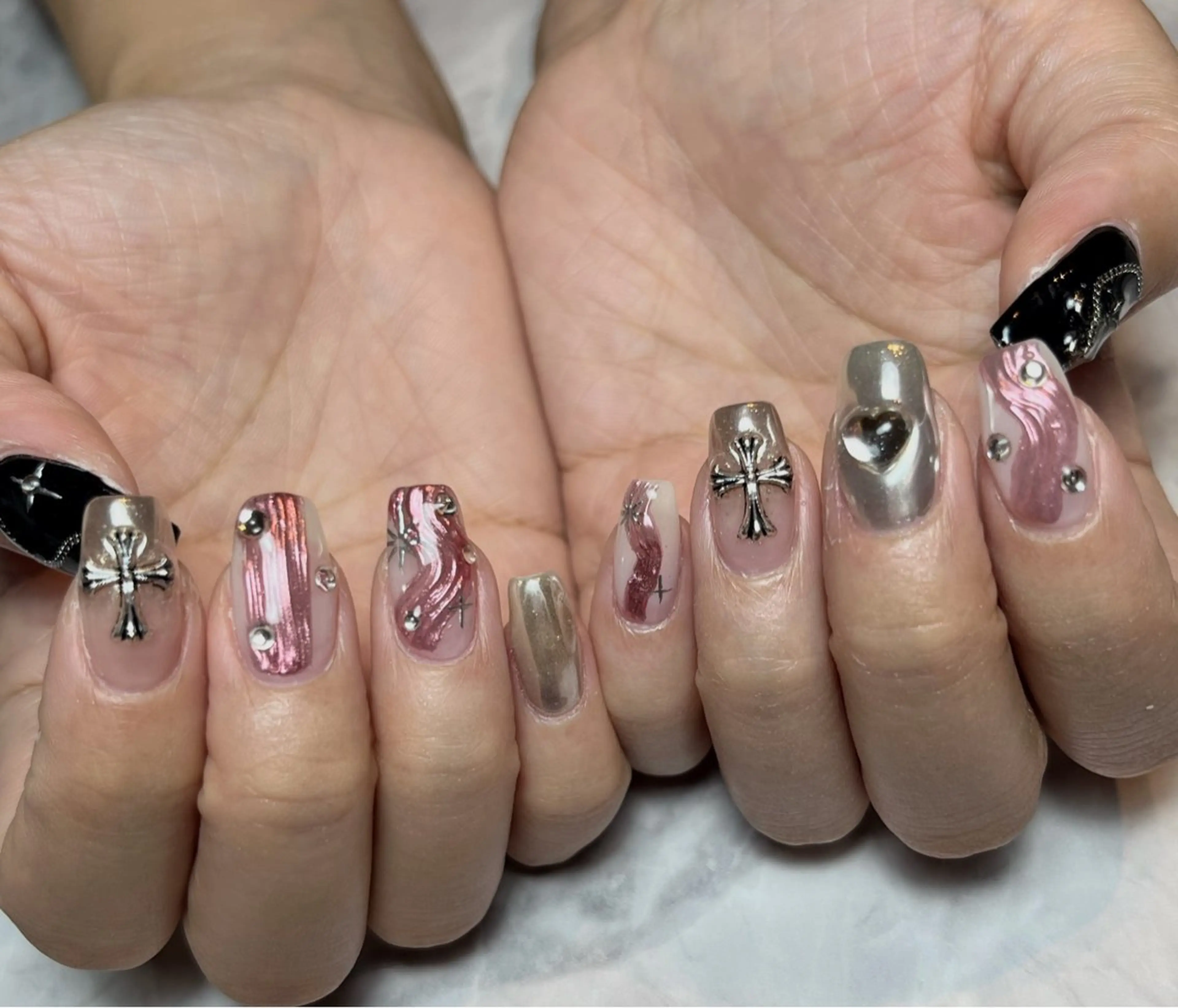 ネイル 7nail所属・なんば7nail YUZUHAのネイルデザイン