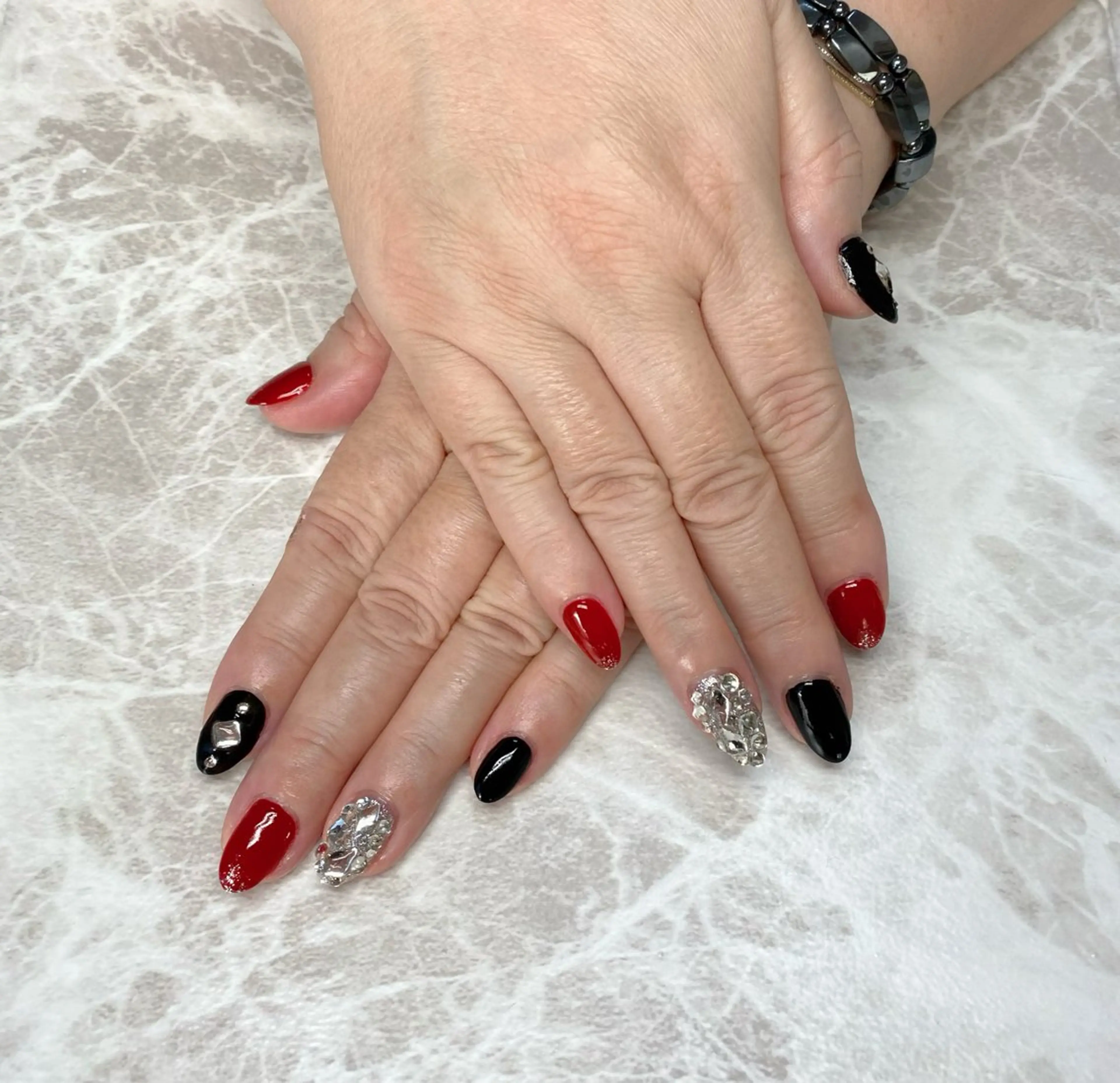 ネイル ハンドネイル ゆぴねいる所属・ゆぴねいる yupinailのネイルデザイン