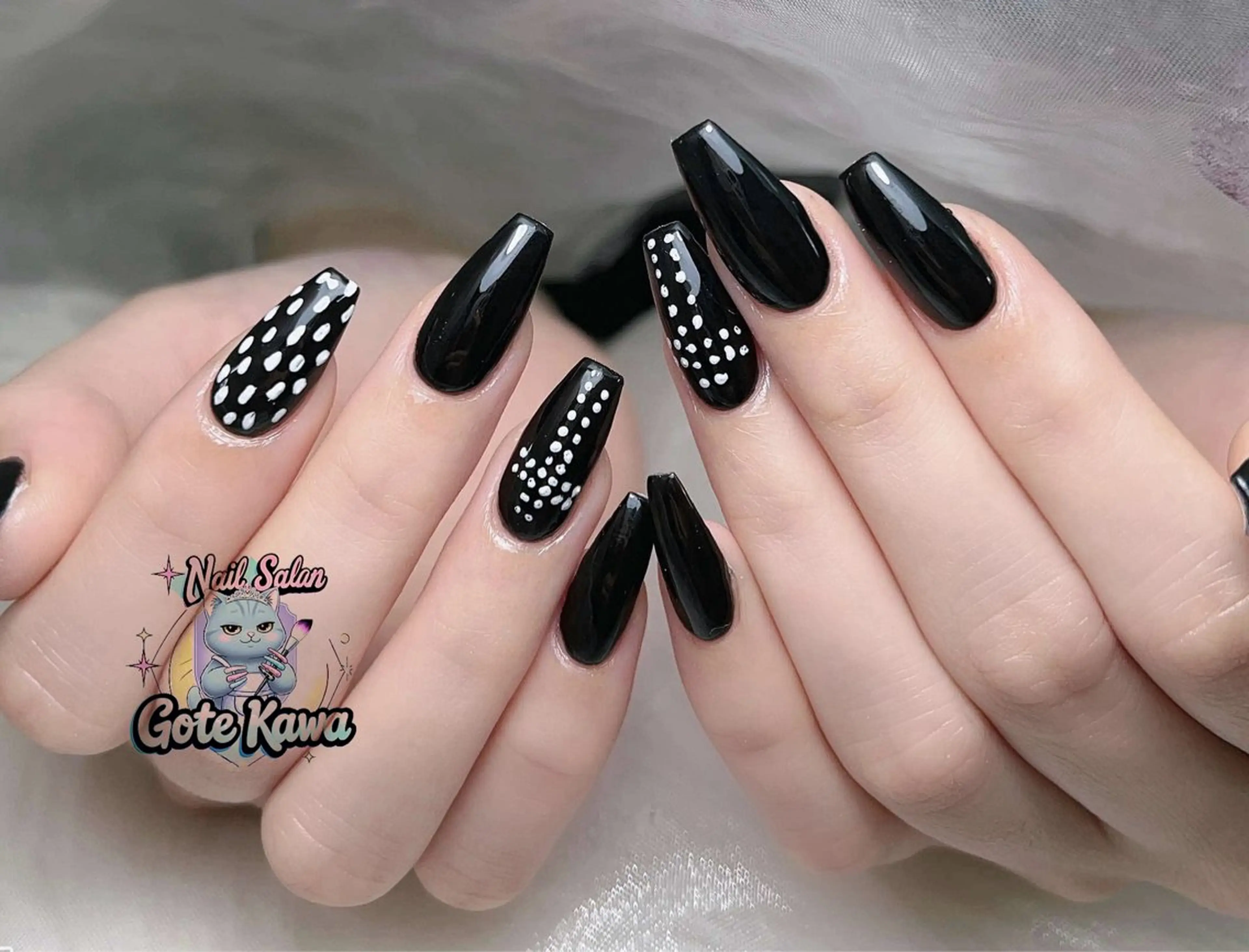 ネイル キラキラネイル 韓国ネイル スカルプネイル ハンドネイル ハンドケア GOTE KAWA Nail Salon(ゴテかわ)所属・Gote Kawa nail salonのネイルデザイン