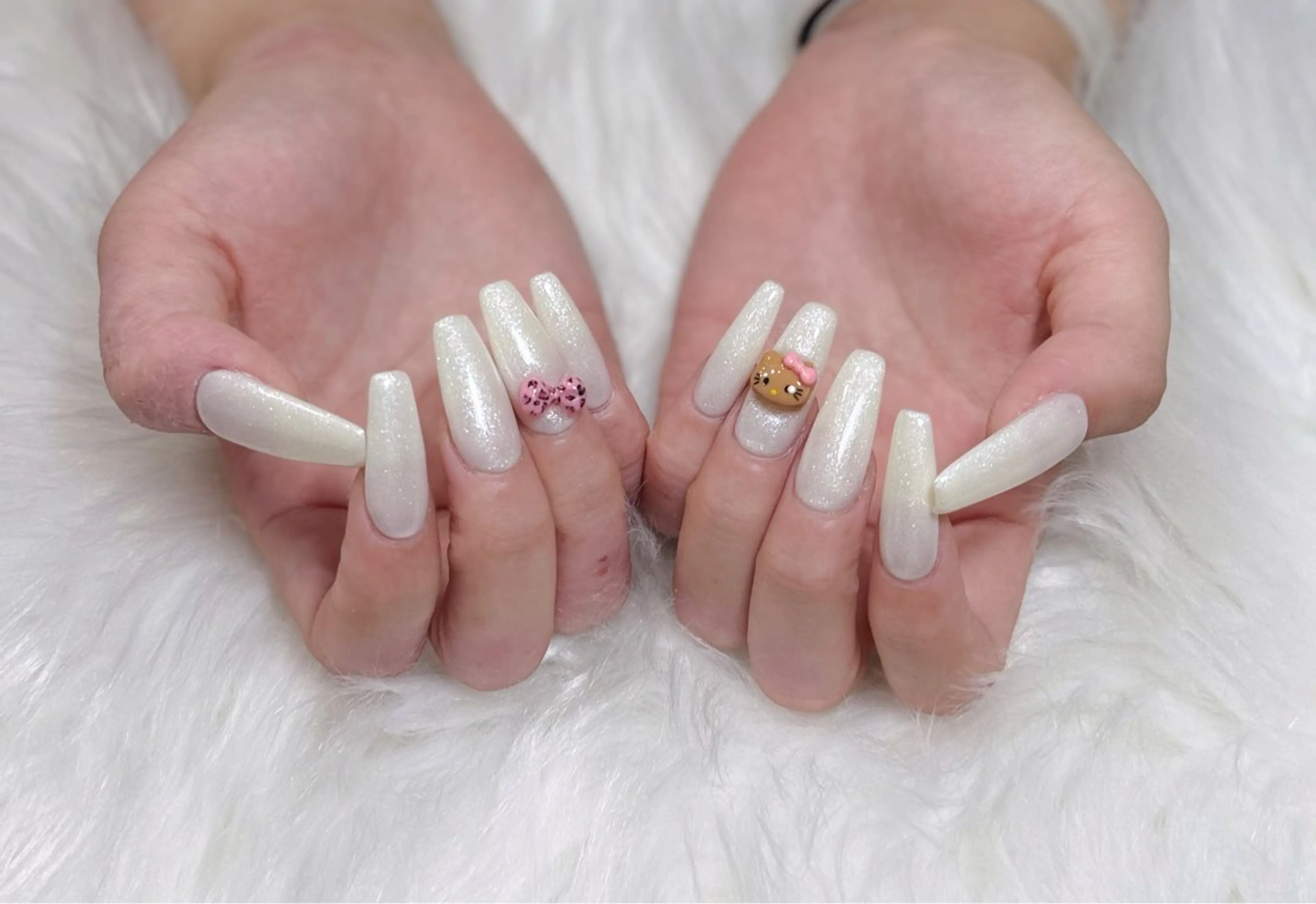 ネイル オーロラネイル チークネイル フットネイル フレンチネイル ジェルネイル ハンドネイル Nichi Nailsのネイルデザイン