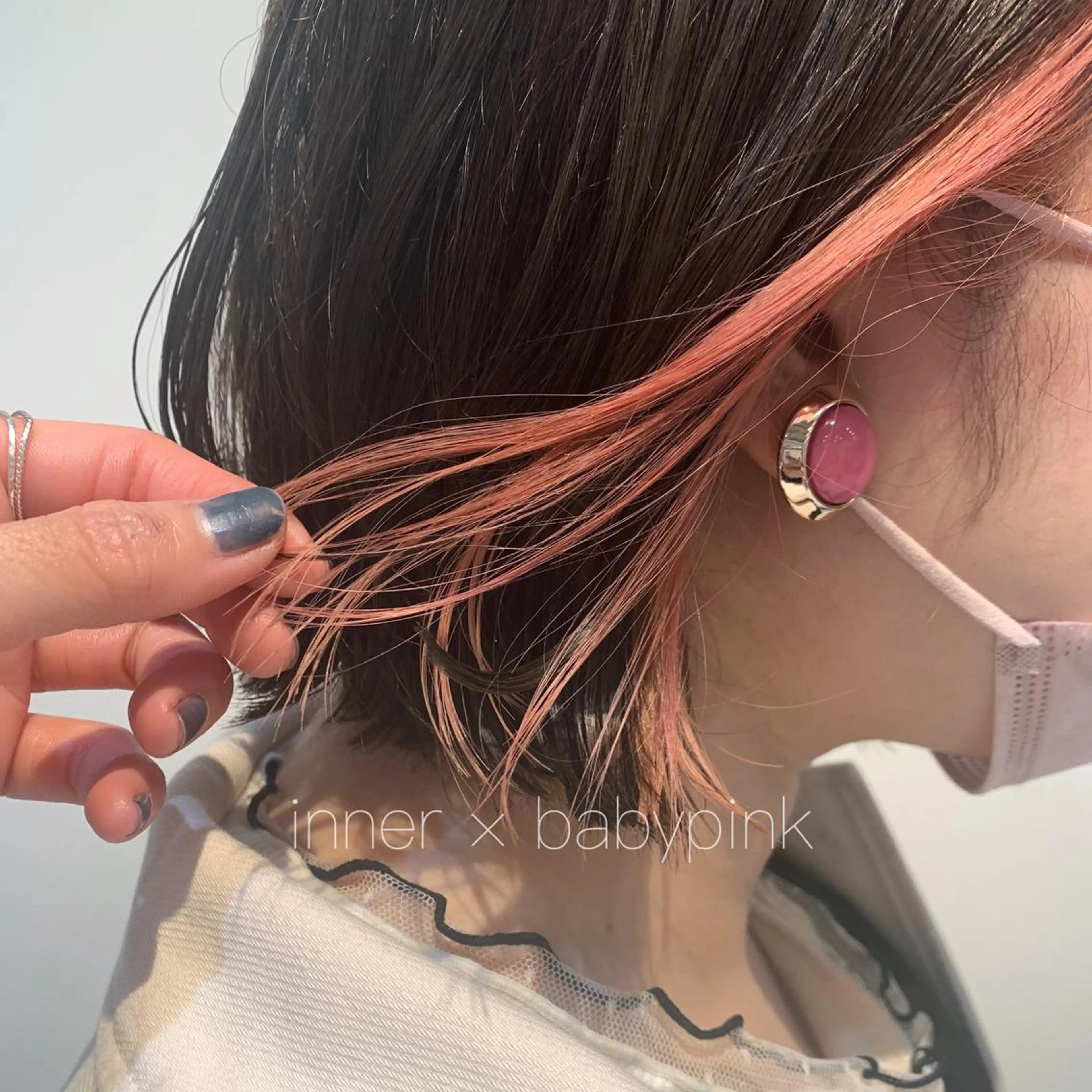 ミディアム カラー RINA🧤 デザインとボブのヘアスタイル