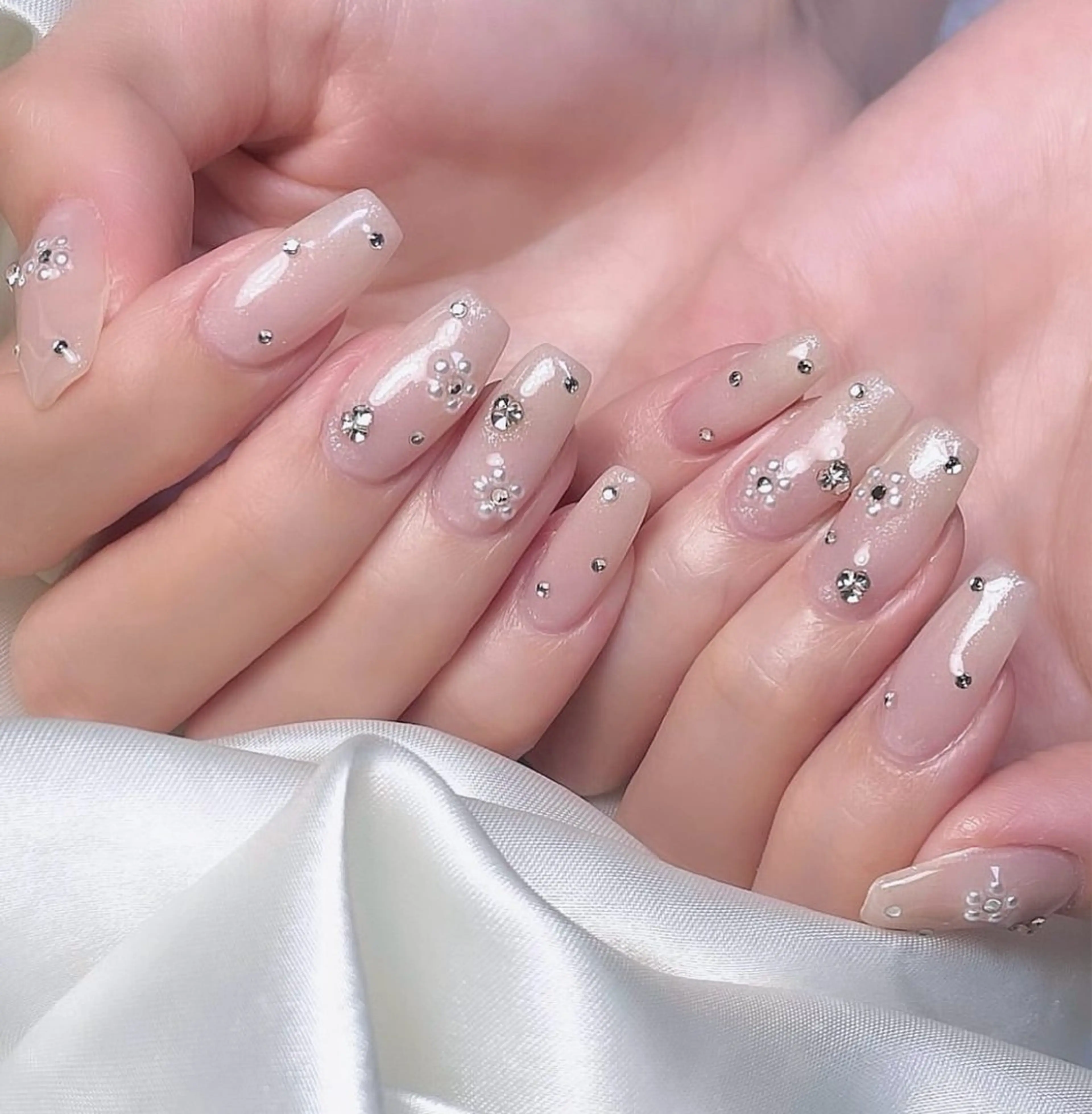 ネイル NailSalon✨ Écrinエクランのネイルデザイン