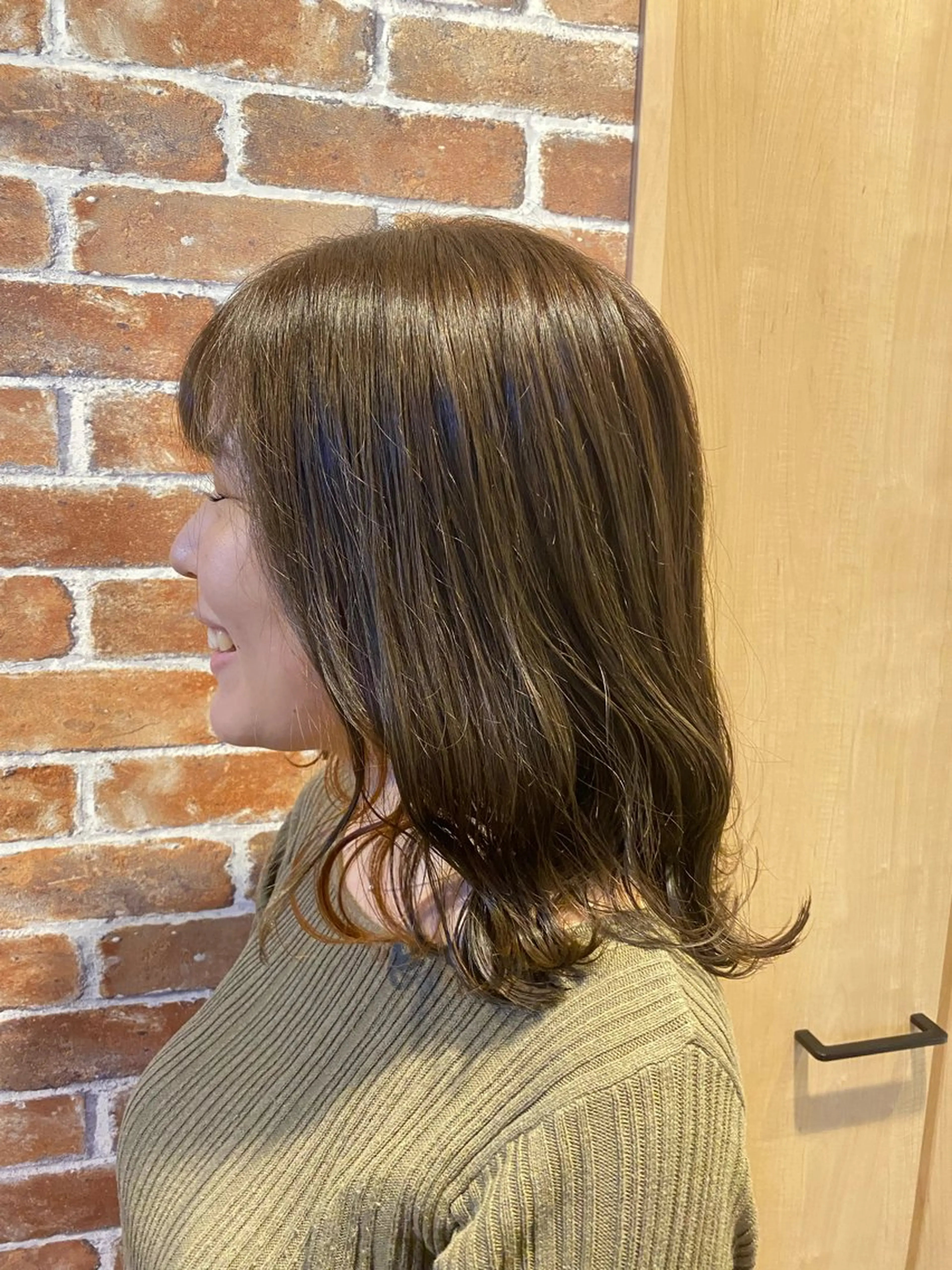 ミディアム カラー カット ヘアカラー 透明感カラー/韓国 ヘア🩶yuri🩵のヘアスタイル