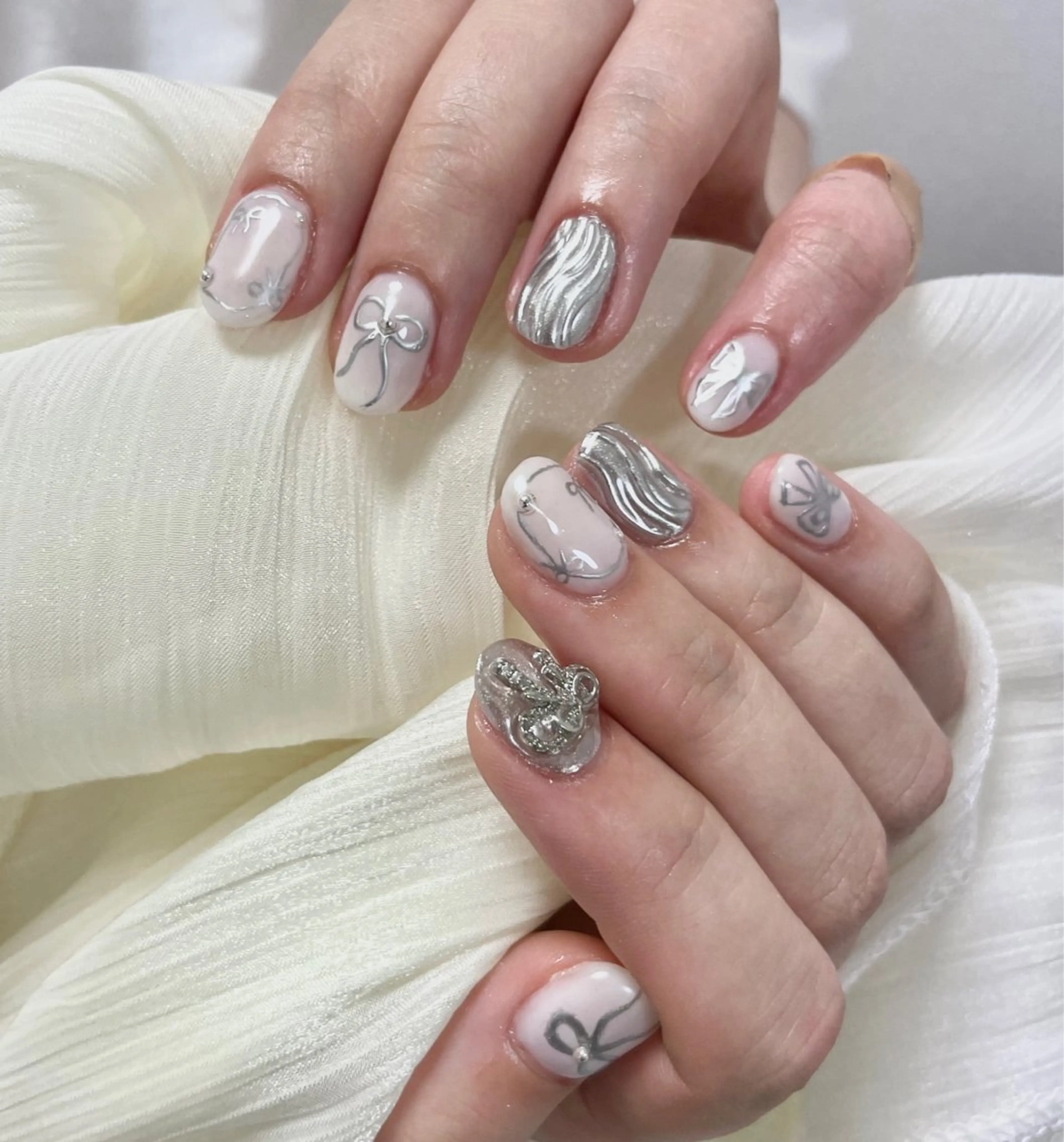 ネイル ハンドネイル ハンドケア 🍑 momo_nailのネイルデザイン