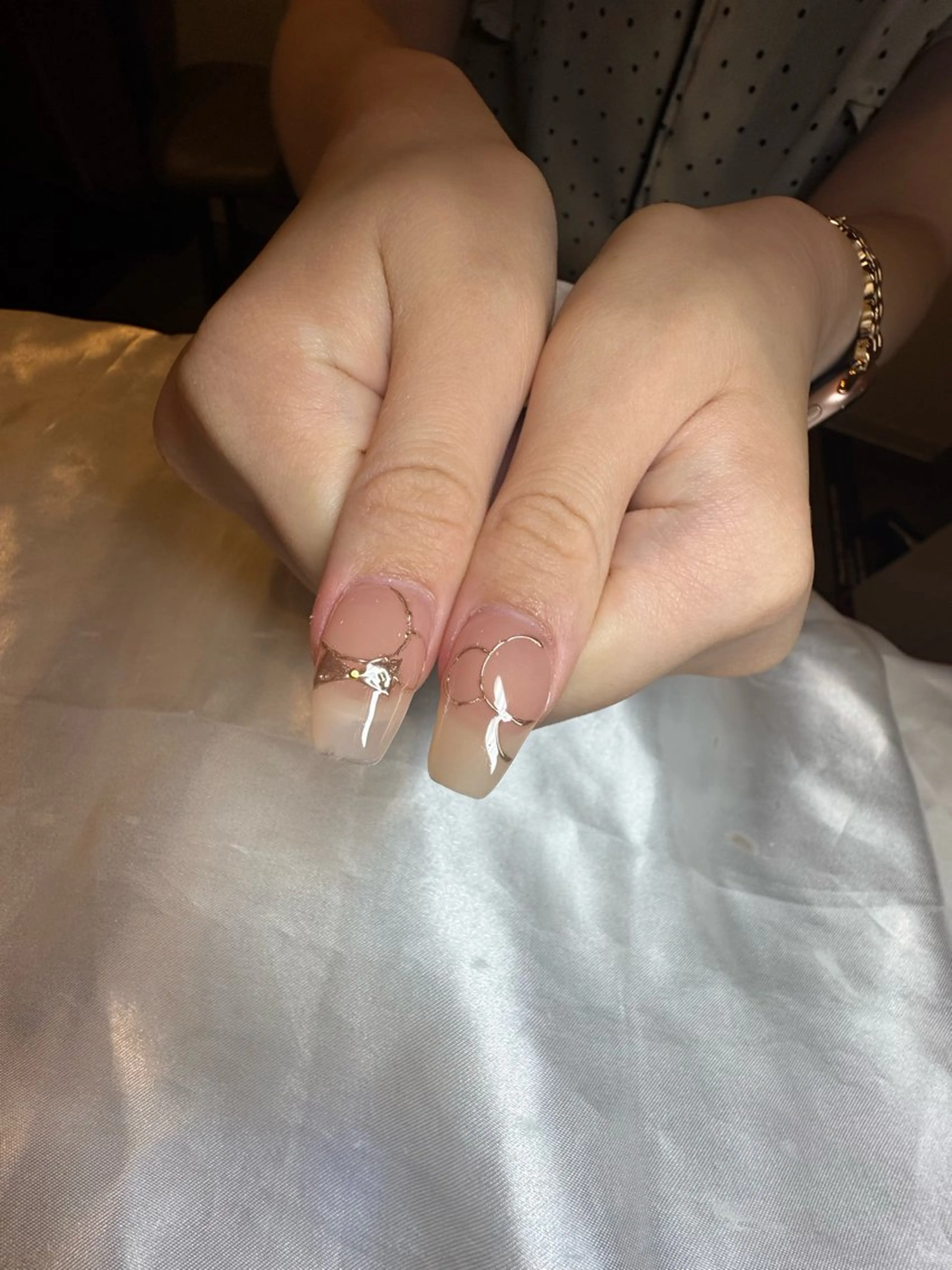 ネイル ハンドネイル 濱岡 咲のネイルデザイン