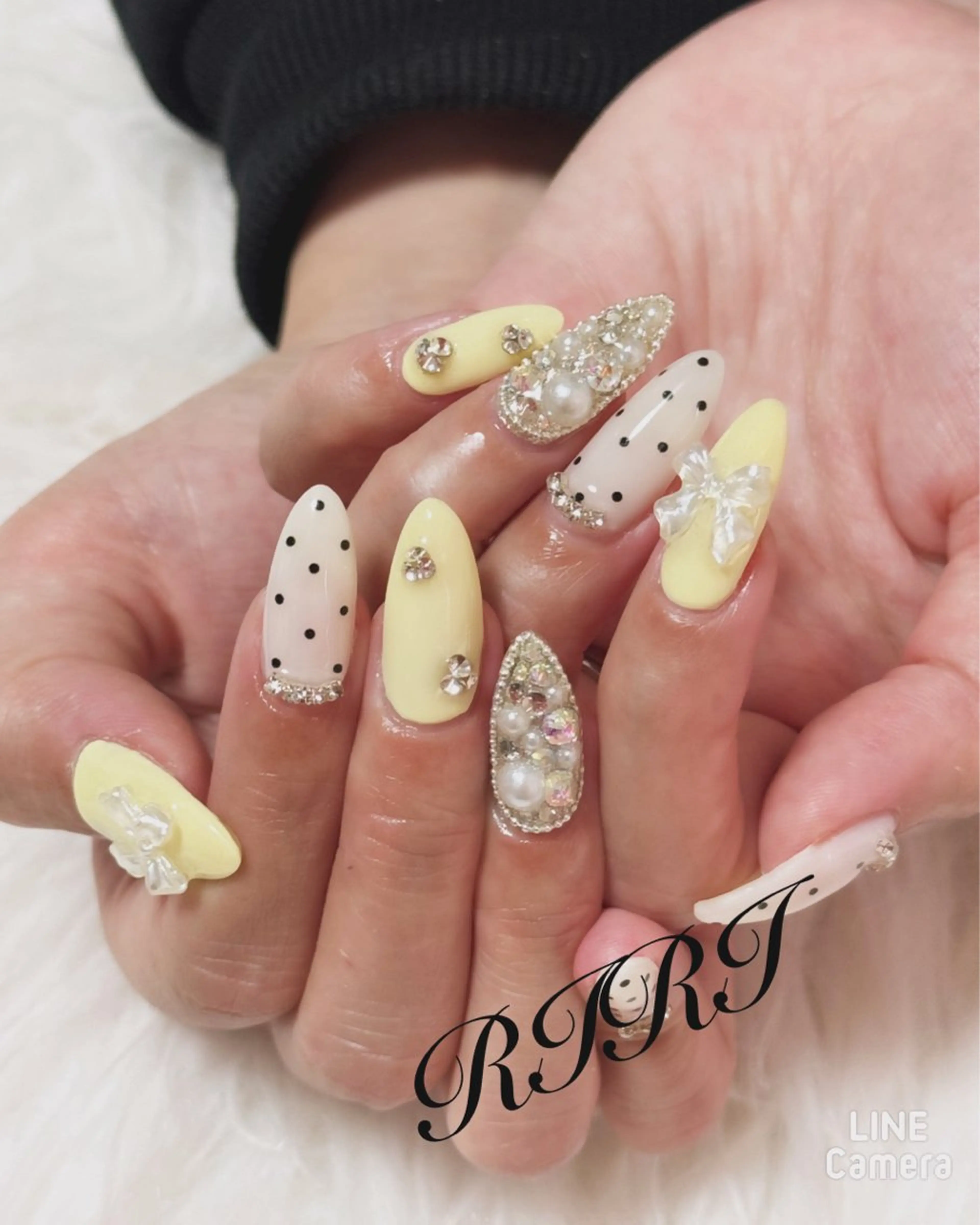 ネイル ドット ジェルネイル キラキラネイル 韓国ネイル パステルネイル ハンドネイル riri オーナーのネイルデザイン