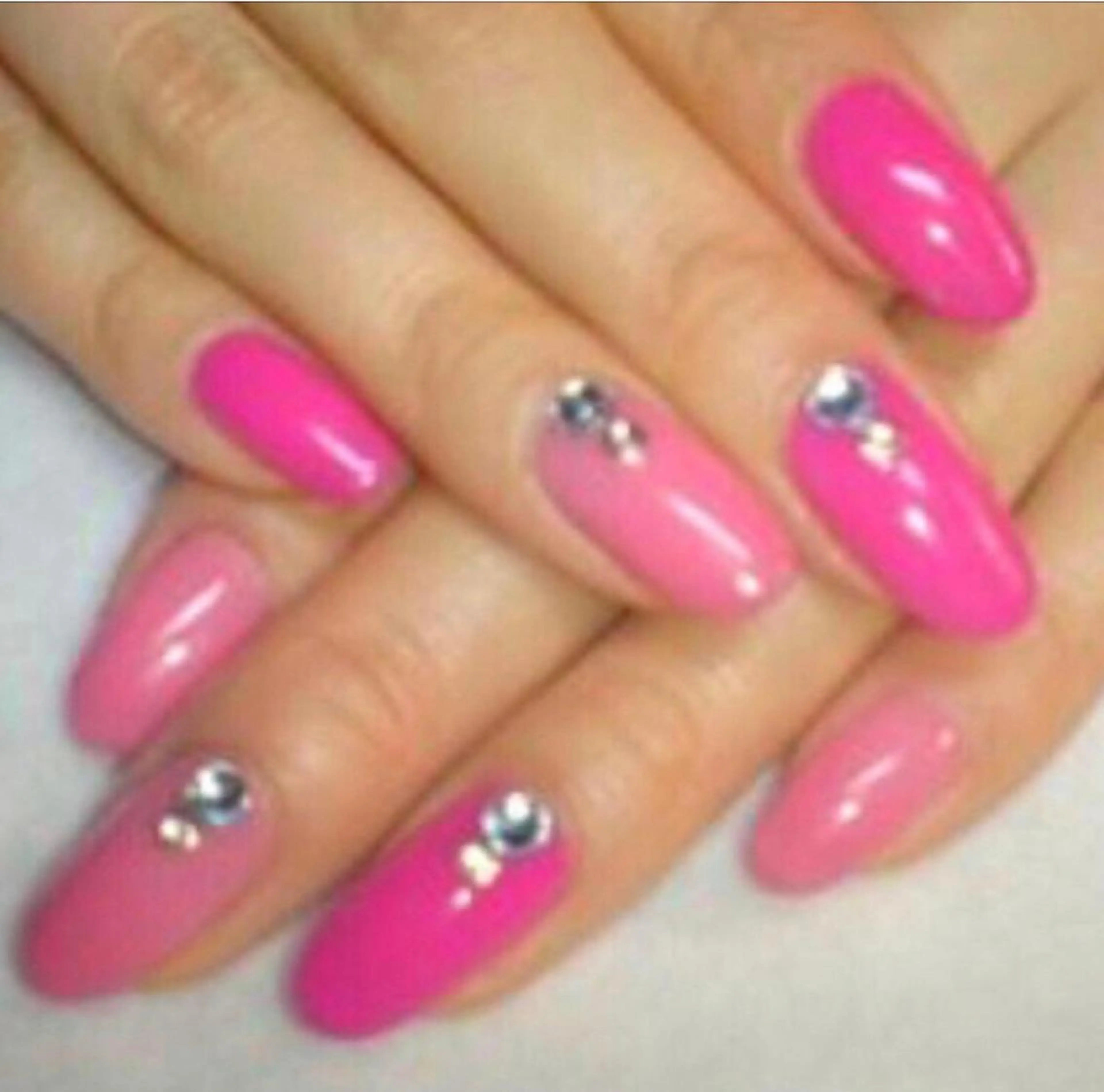 ネイル ハンドネイル ゲン レイカのネイルデザイン