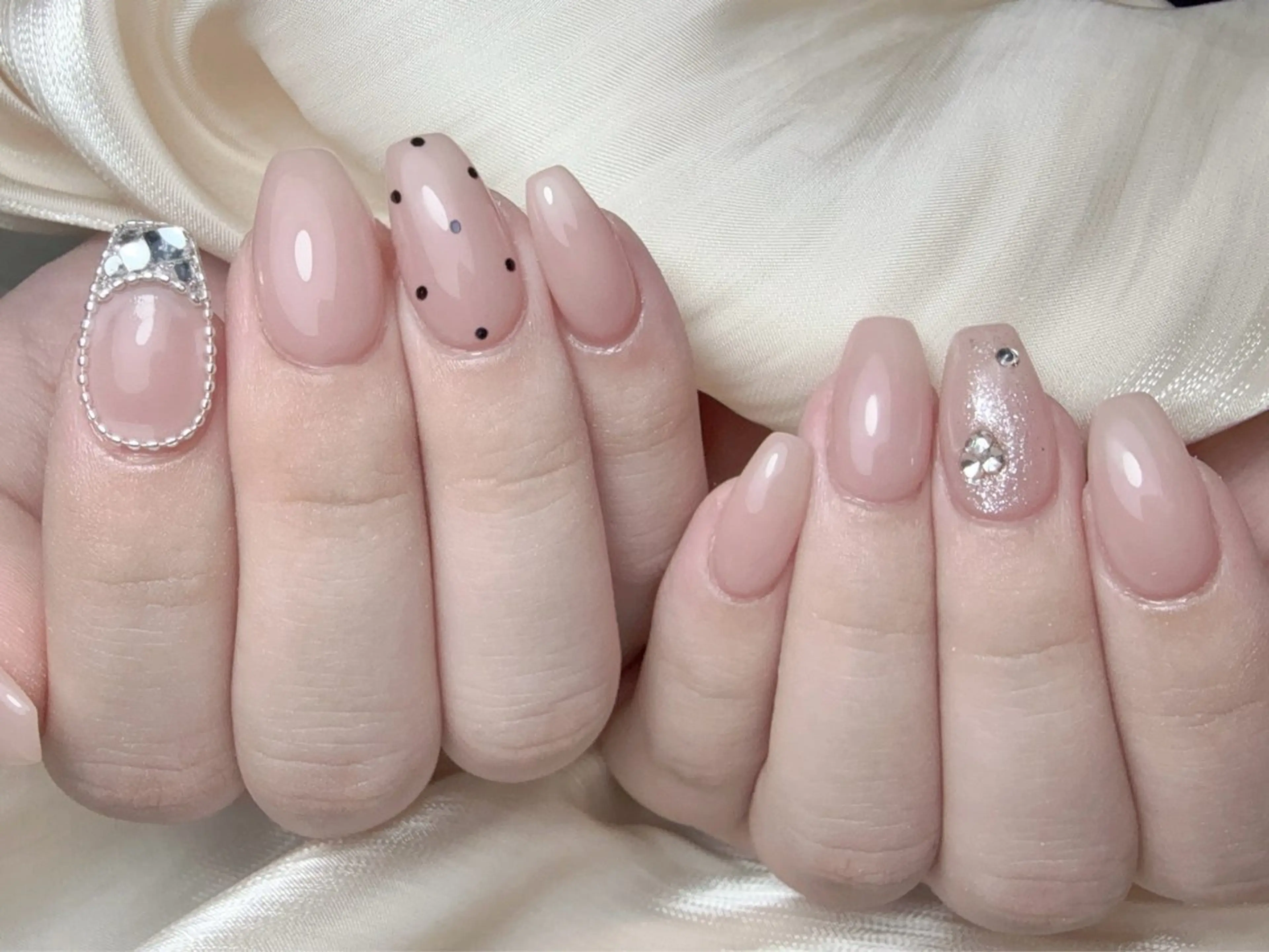 ネイル る りのネイルデザイン