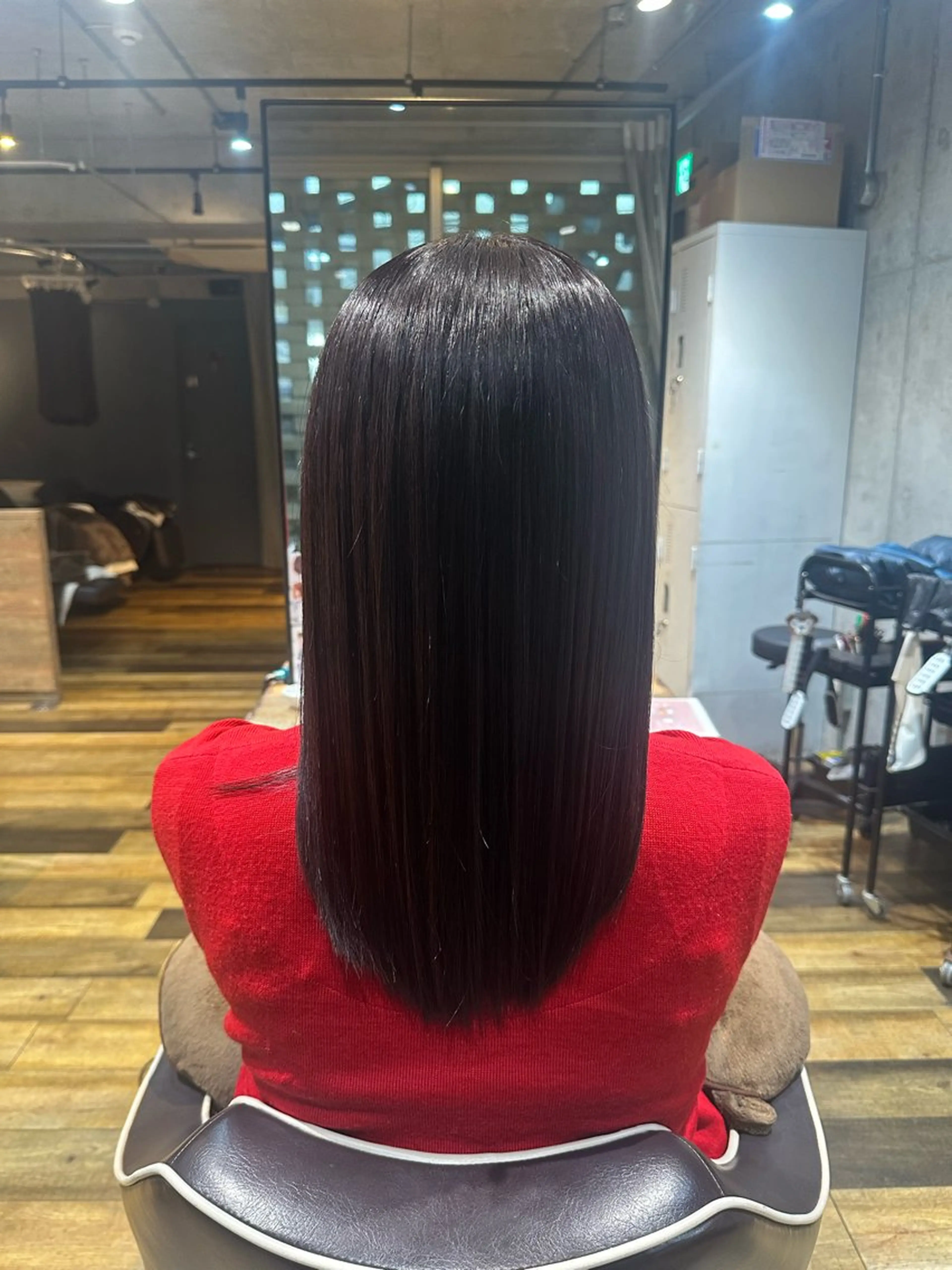 セミロング カラー ヘアカラー flannel 優介のヘアスタイル