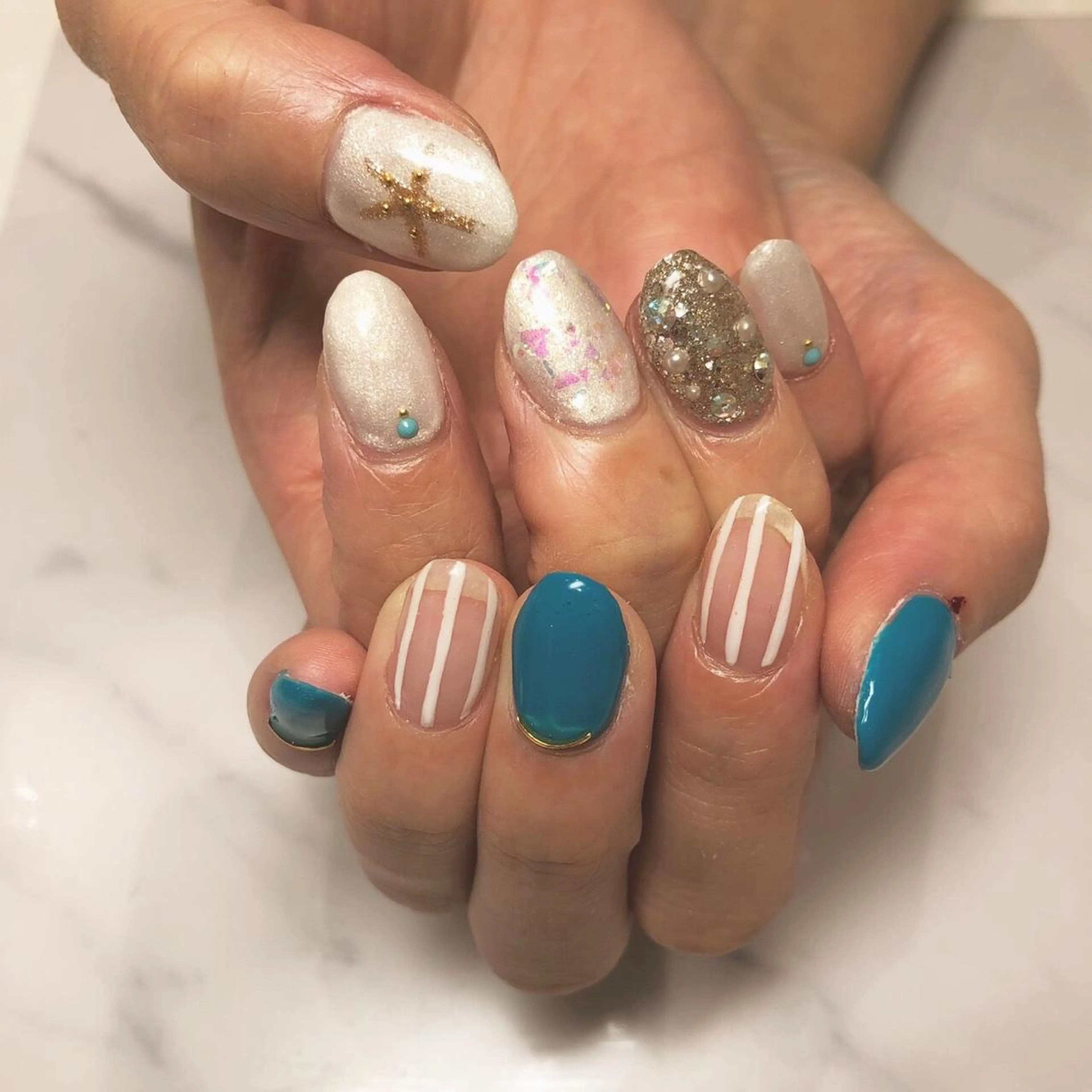 パーマ ネイル マツエク・マツパ 指名支持率NO.1 スタイリストのヘアスタイル