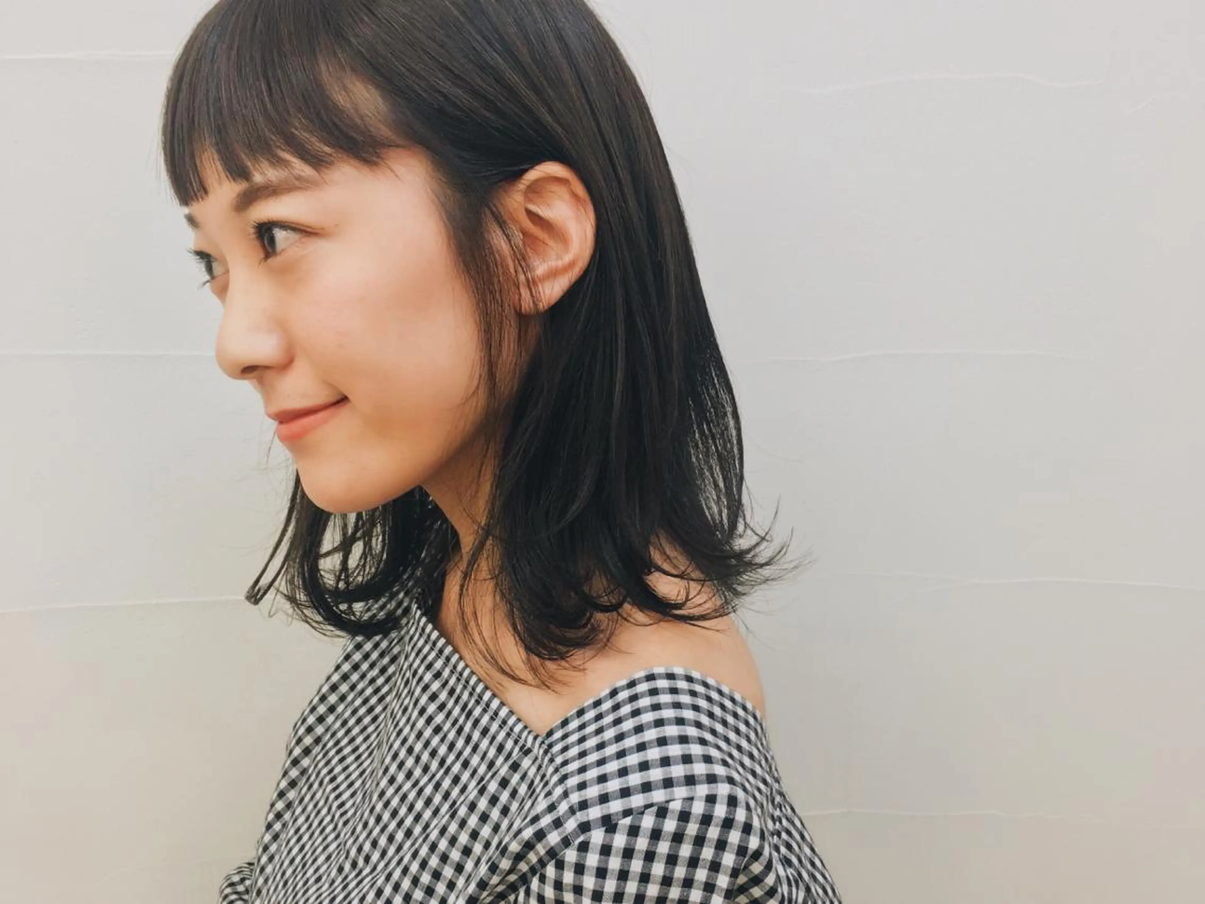 セミロング カラー 高森 真凜のヘアスタイル