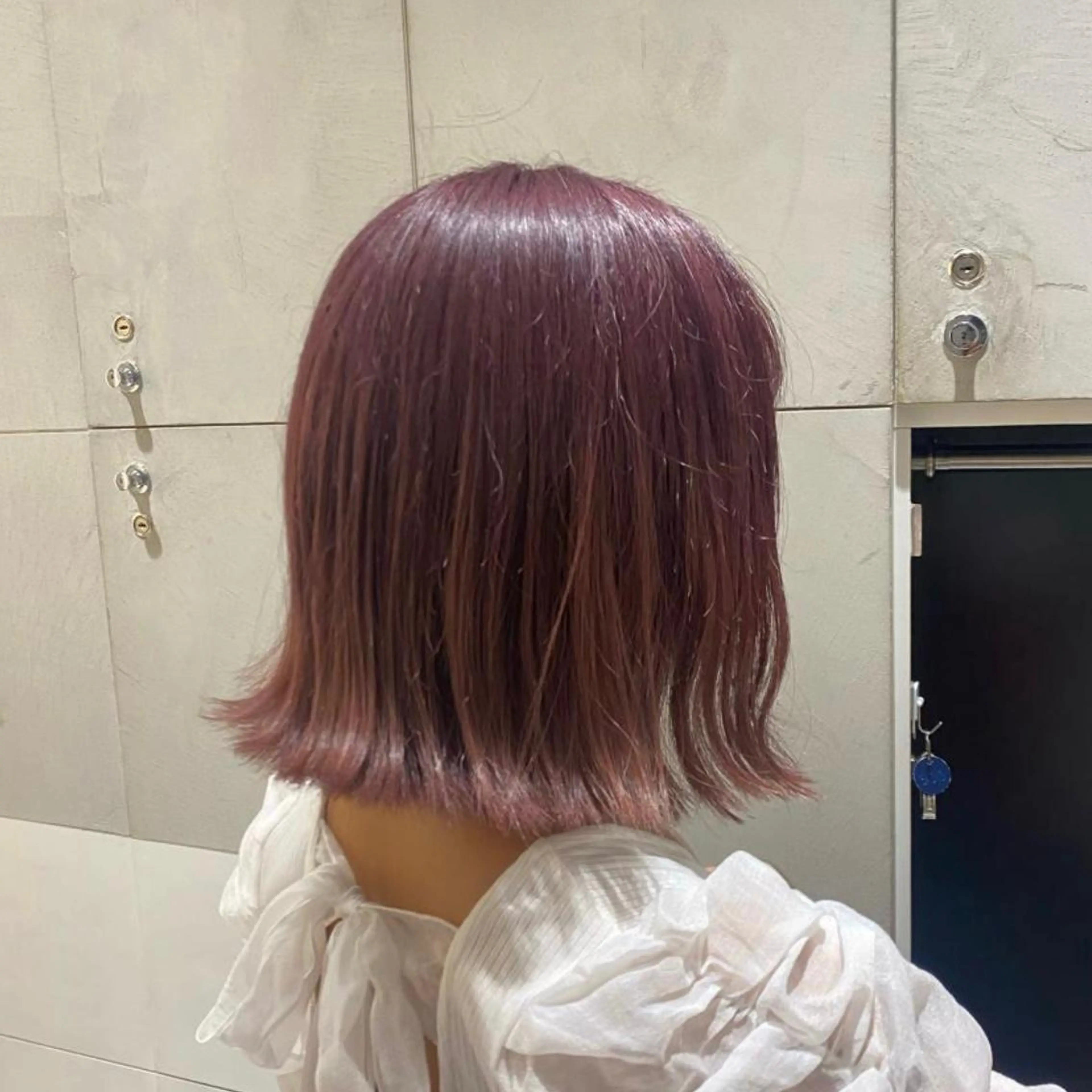 ミディアム ヘアカラー 似合わせカットカラー 💎モエのヘアスタイル