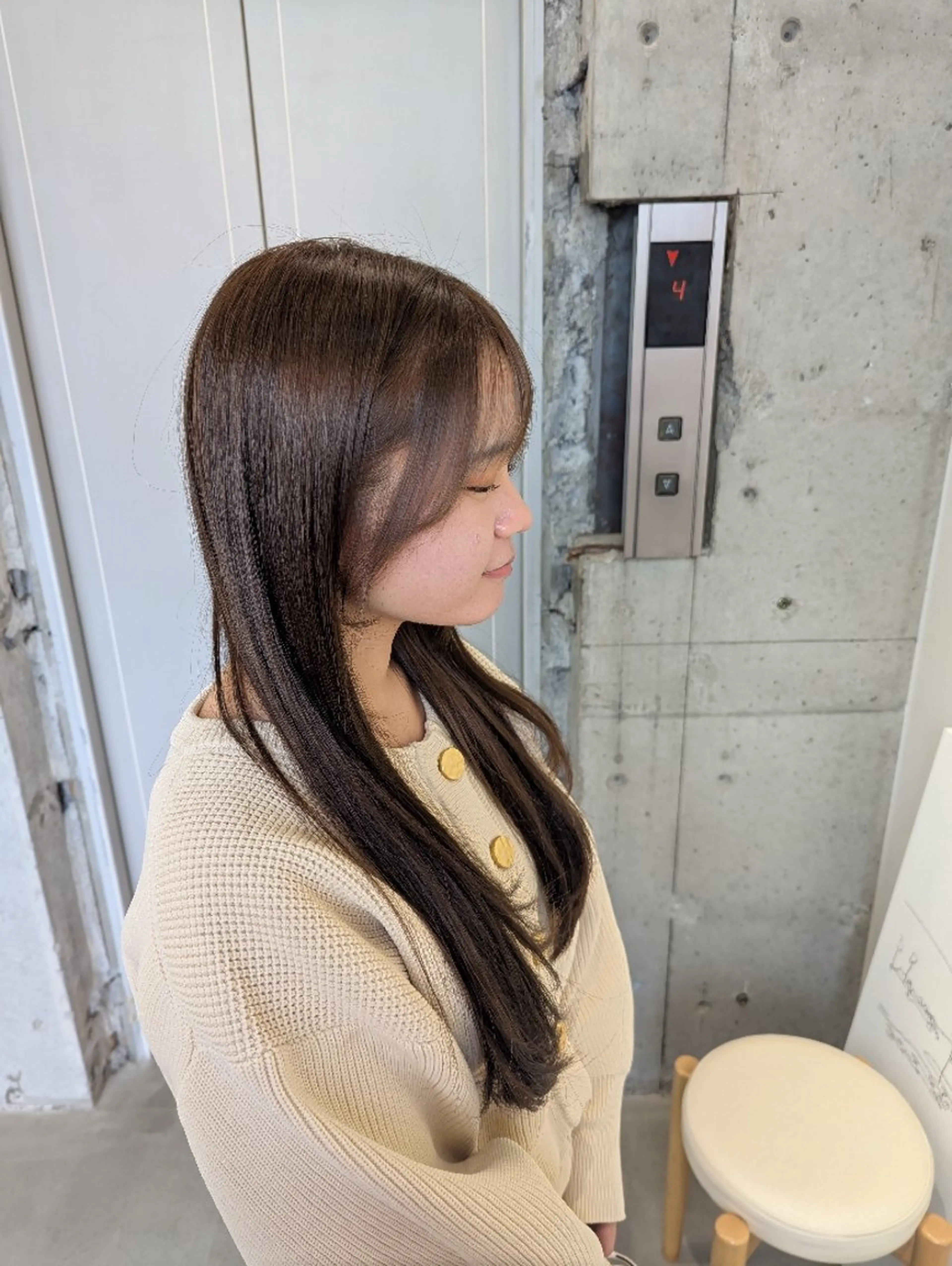 セミロング おくれ毛 カット ヘアカラー トリートメント newi 天王寺　 masakoのヘアスタイル