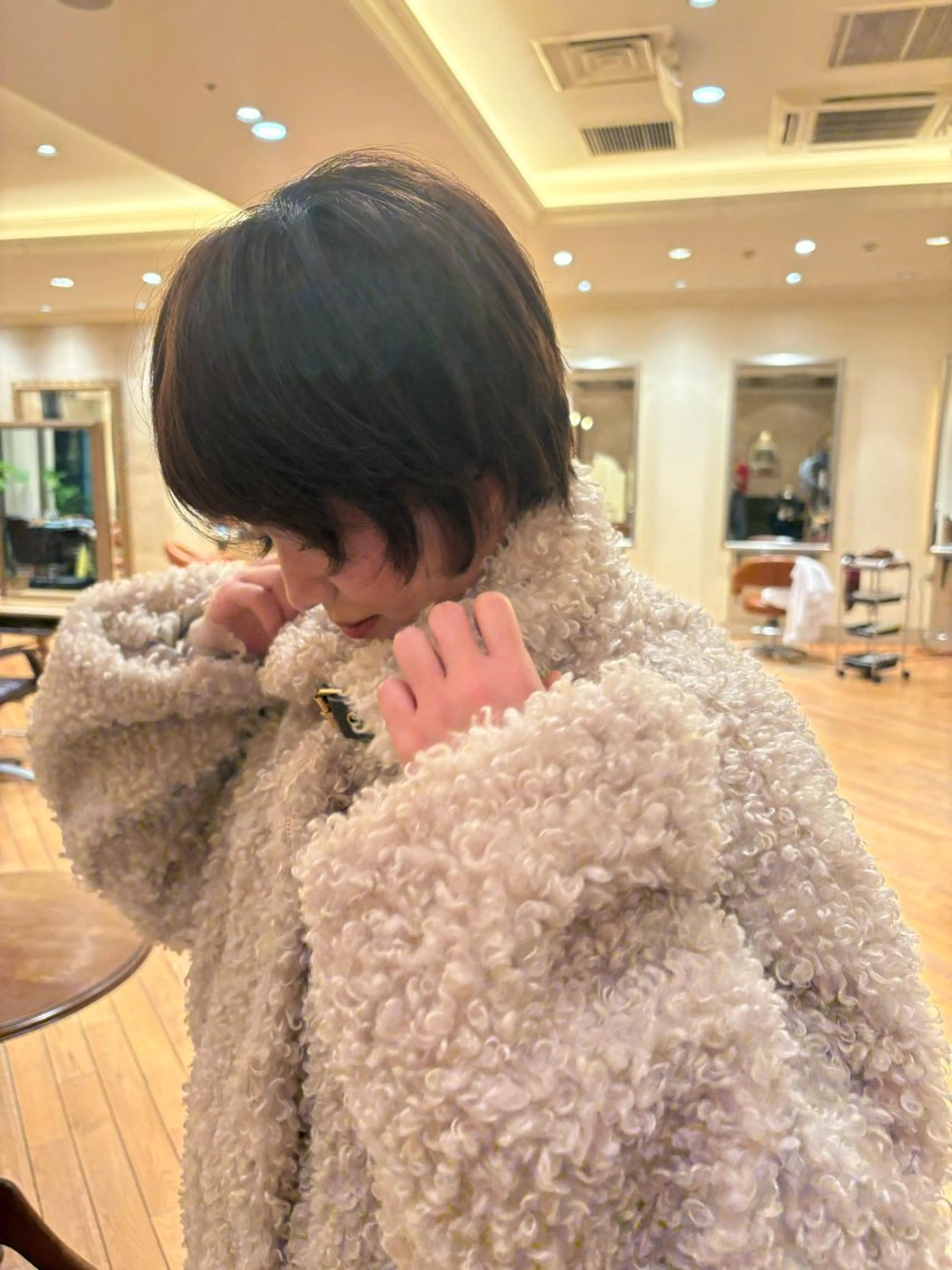 ショート 顔まわりレイヤー 顔周りカット レイヤーカット ショートヘア ウルフカット 田内 満里奈のヘアスタイル