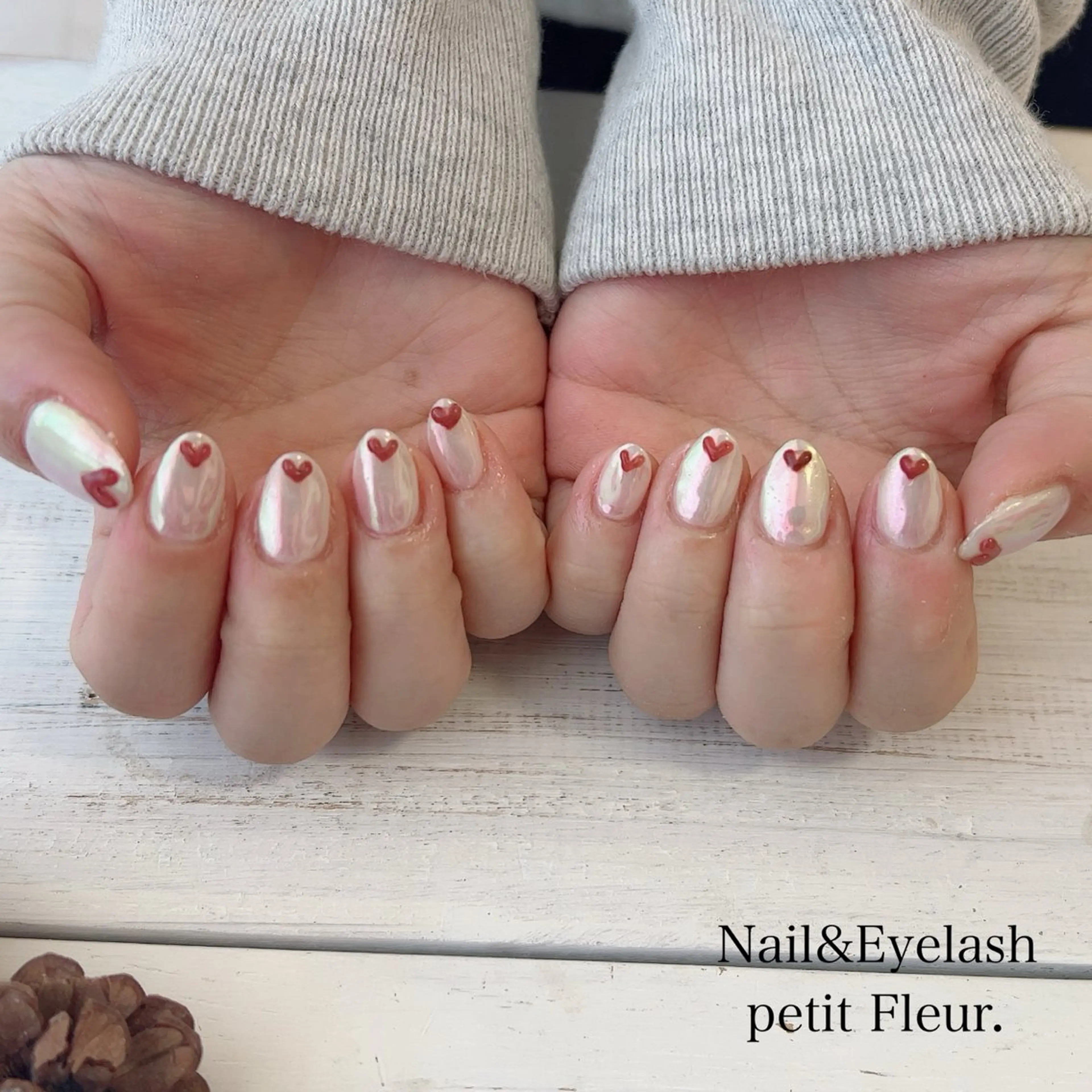 ネイル Petit Fleur所属・青柳 亜梨奈のマツエク・マツパデザイン