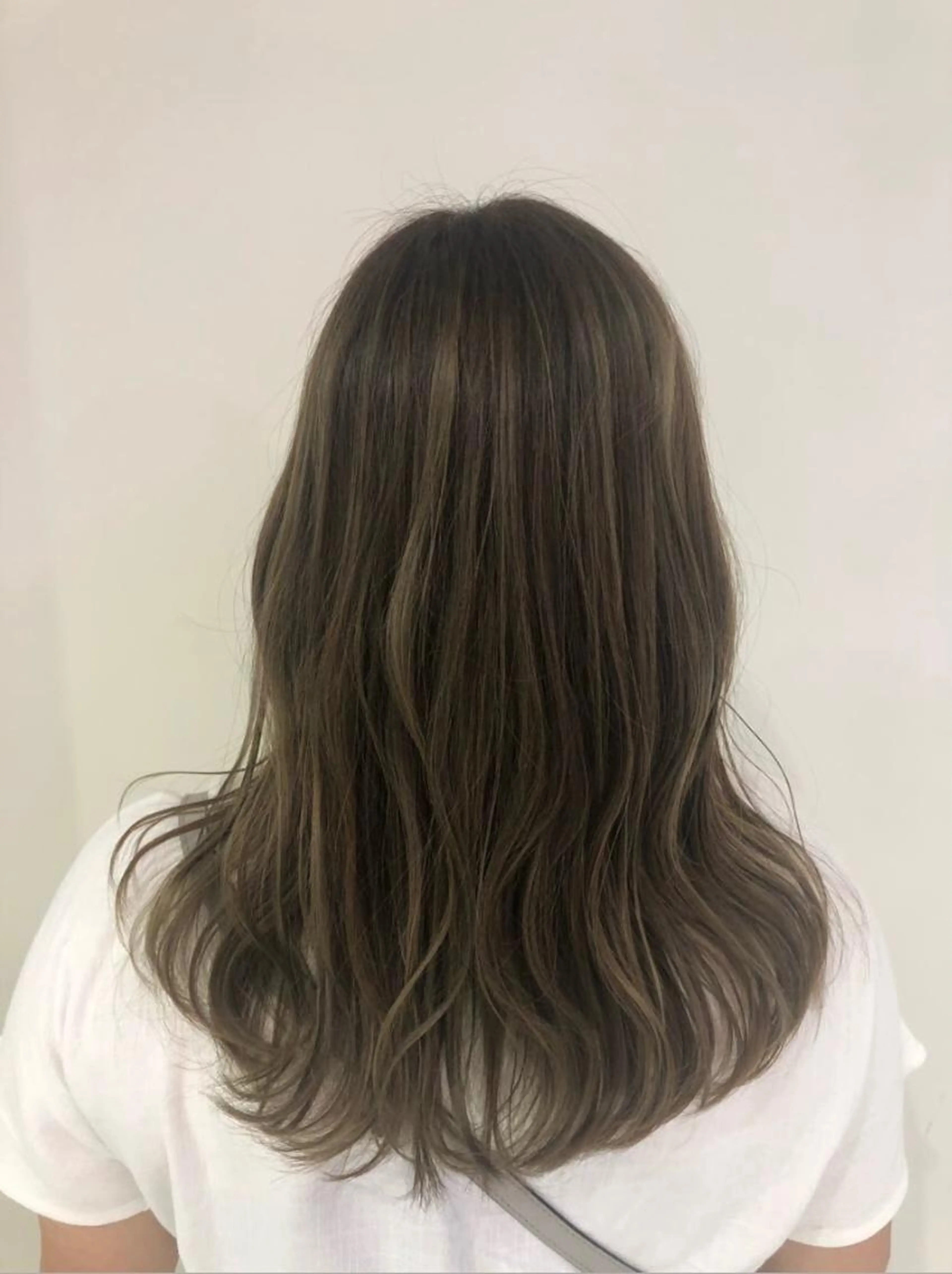 透明感⭐️抜群【シークレットハイライト】アディクシーカラー+上質トリートメントの写真