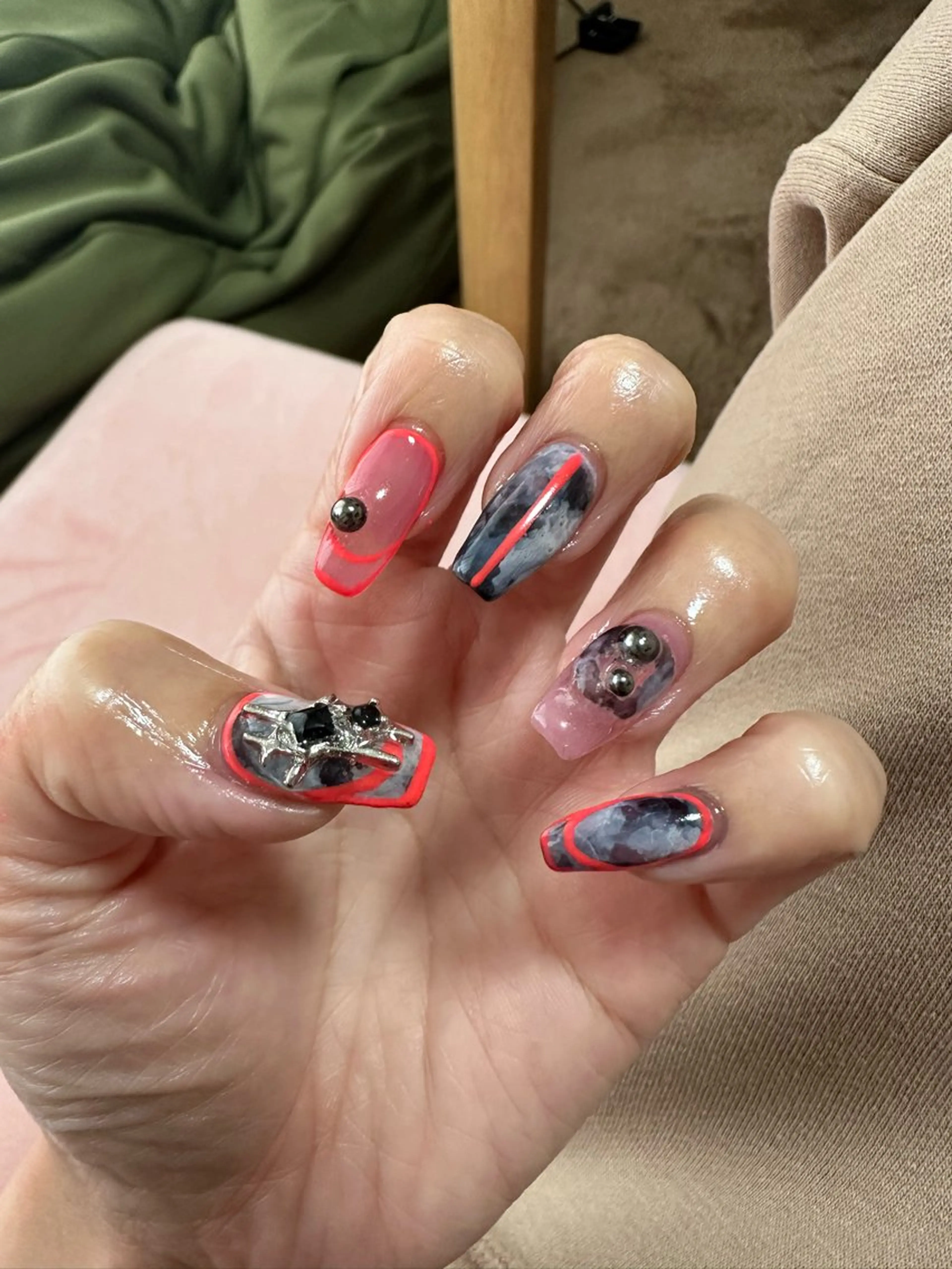 ネイル ハンドネイル Nail's AOAQUA所属・AOAQUA SHIORIのネイルデザイン