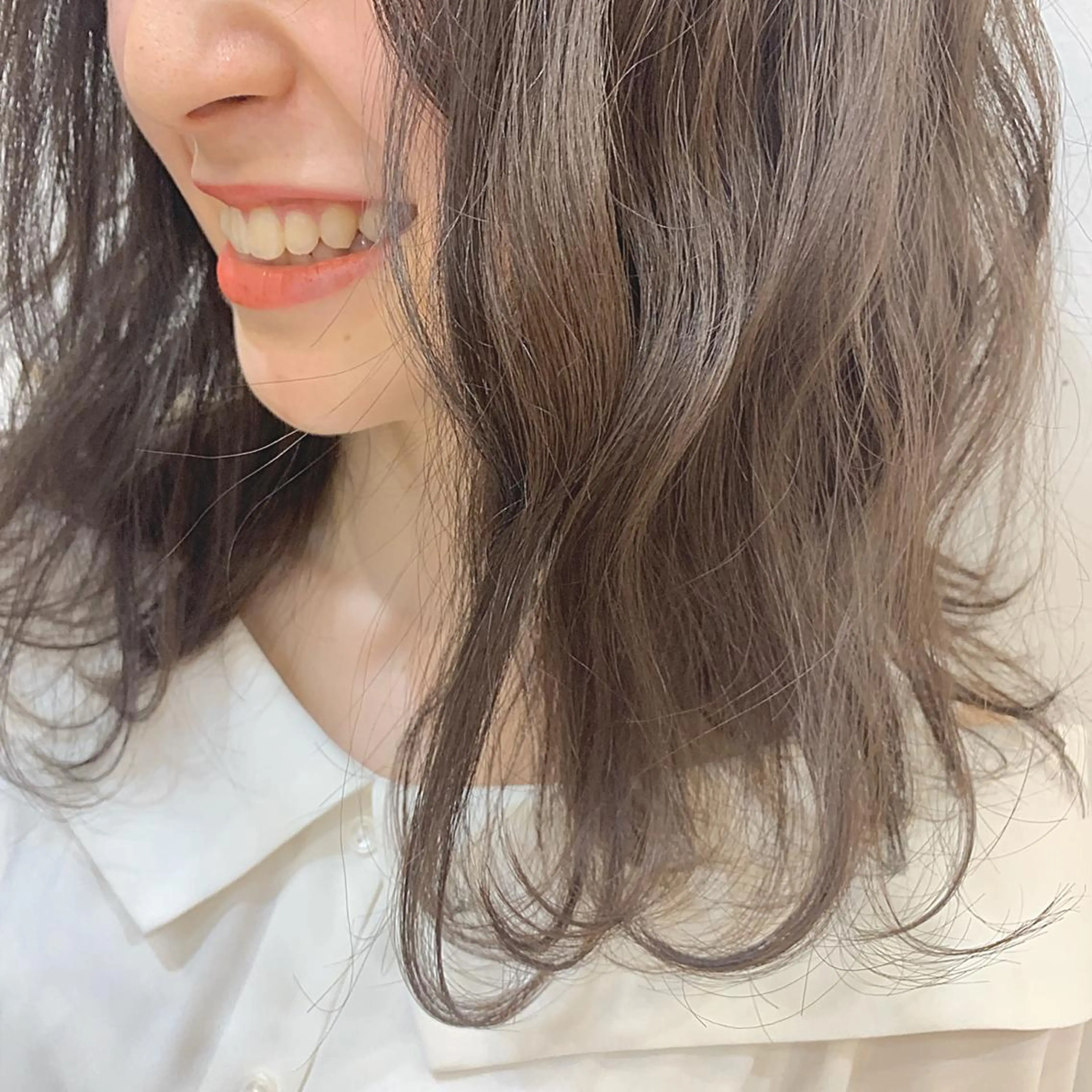 ミディアム カラー パーマ ヘアアレンジ 透明感color 🥣suzunaのヘアスタイル
