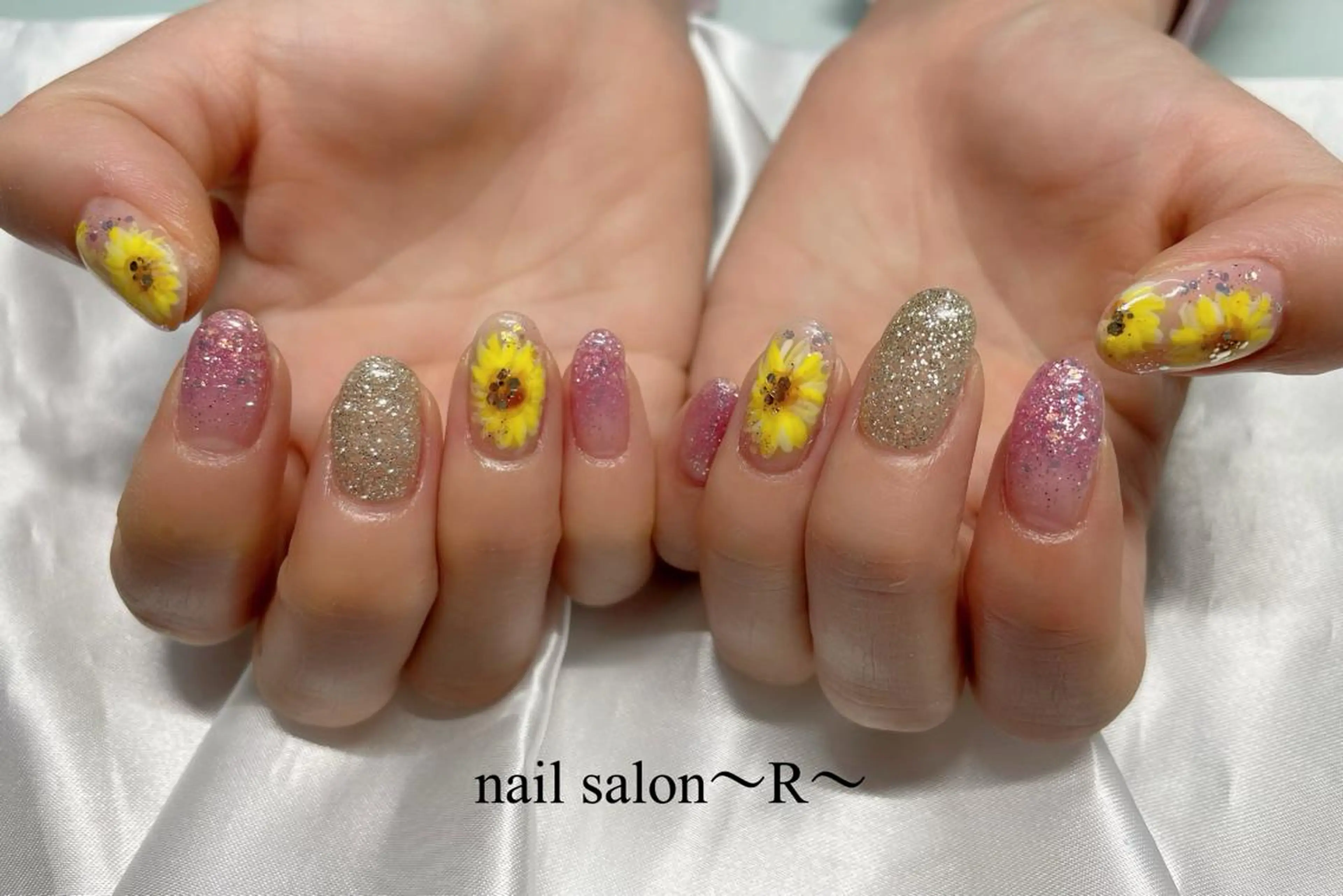 ネイル 〜 R〜 プライベートサロンのネイルデザイン