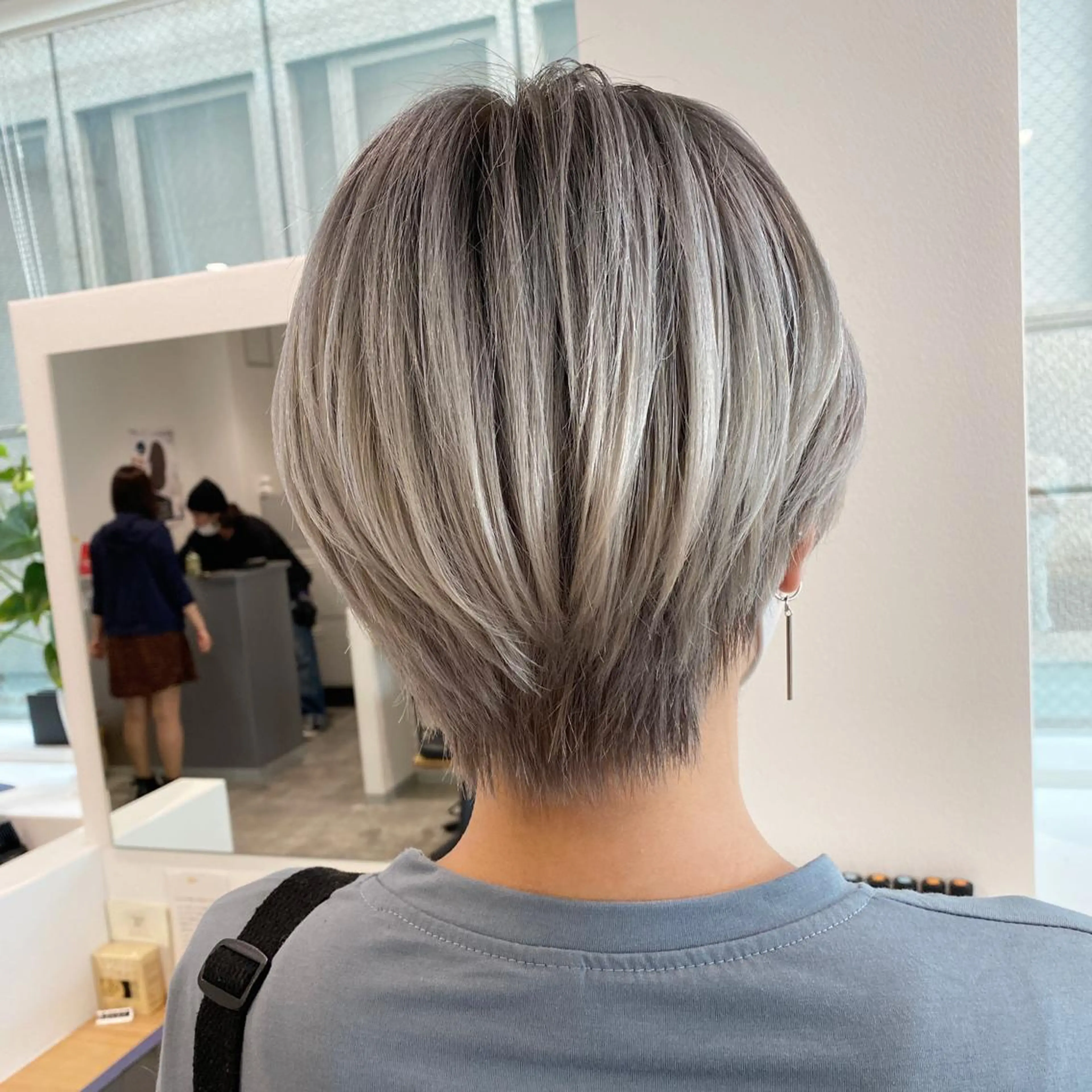 ショート カラー ハイトーンカラー ショートヘア カット ヘアカラー トリートメント JILBLAN京都 ショート/ハイライトのヘアスタイル