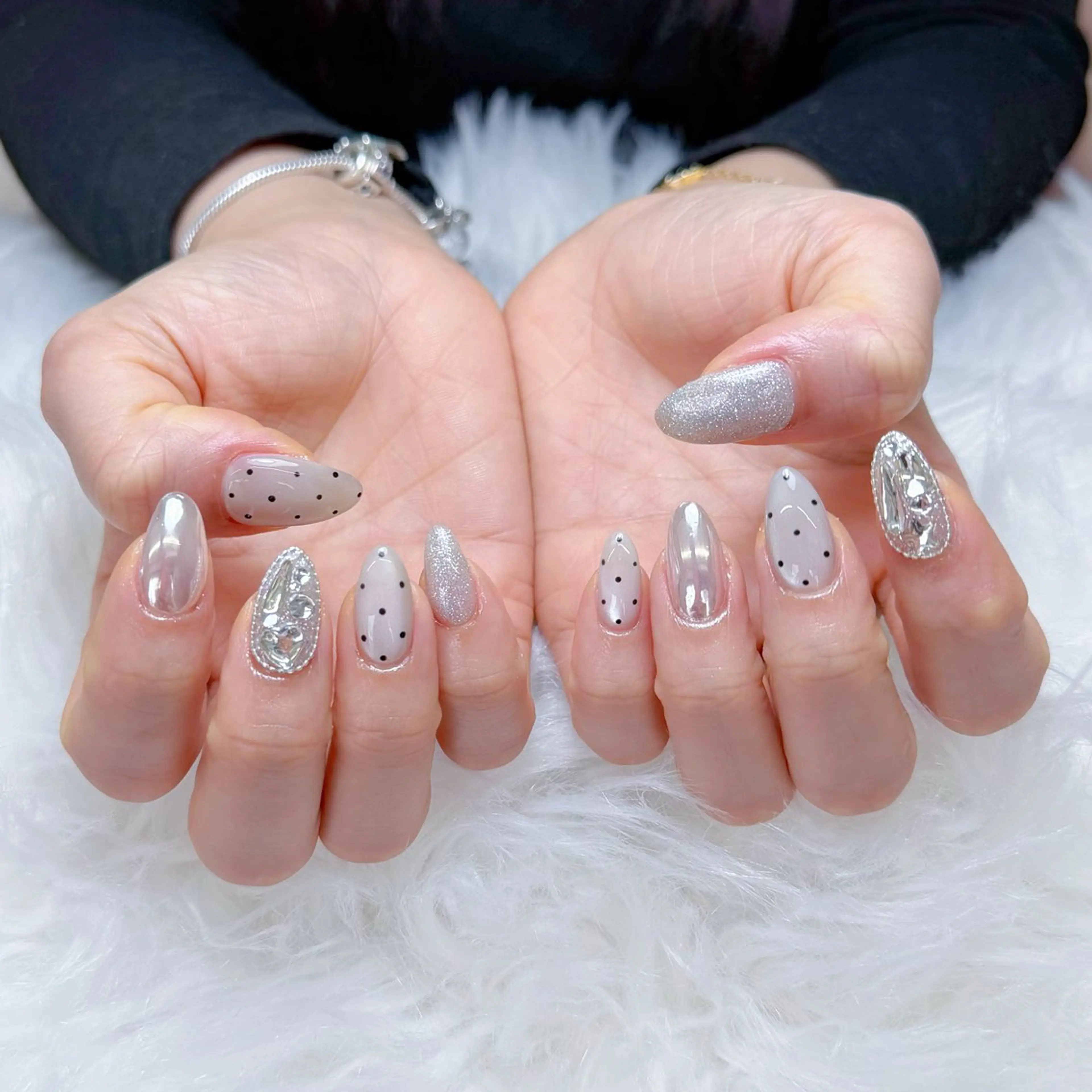 ネイル ワンホンネイル ハンドネイル かおり 奏のネイルデザイン