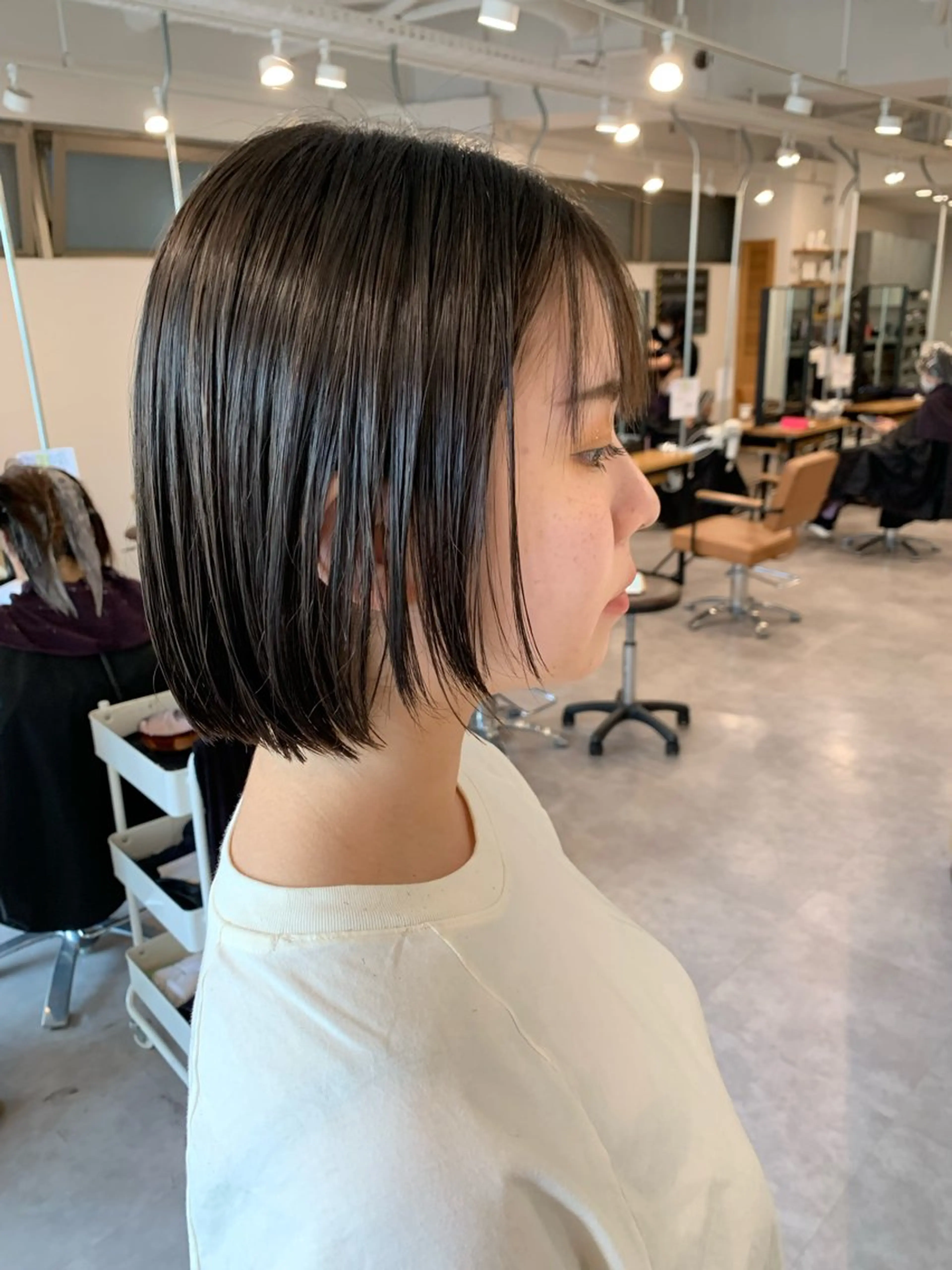 ショート 切りっぱなしボブ ボブ shian橋本南口所属・月200人を担当 💇‍♀️栗林のヘアスタイル