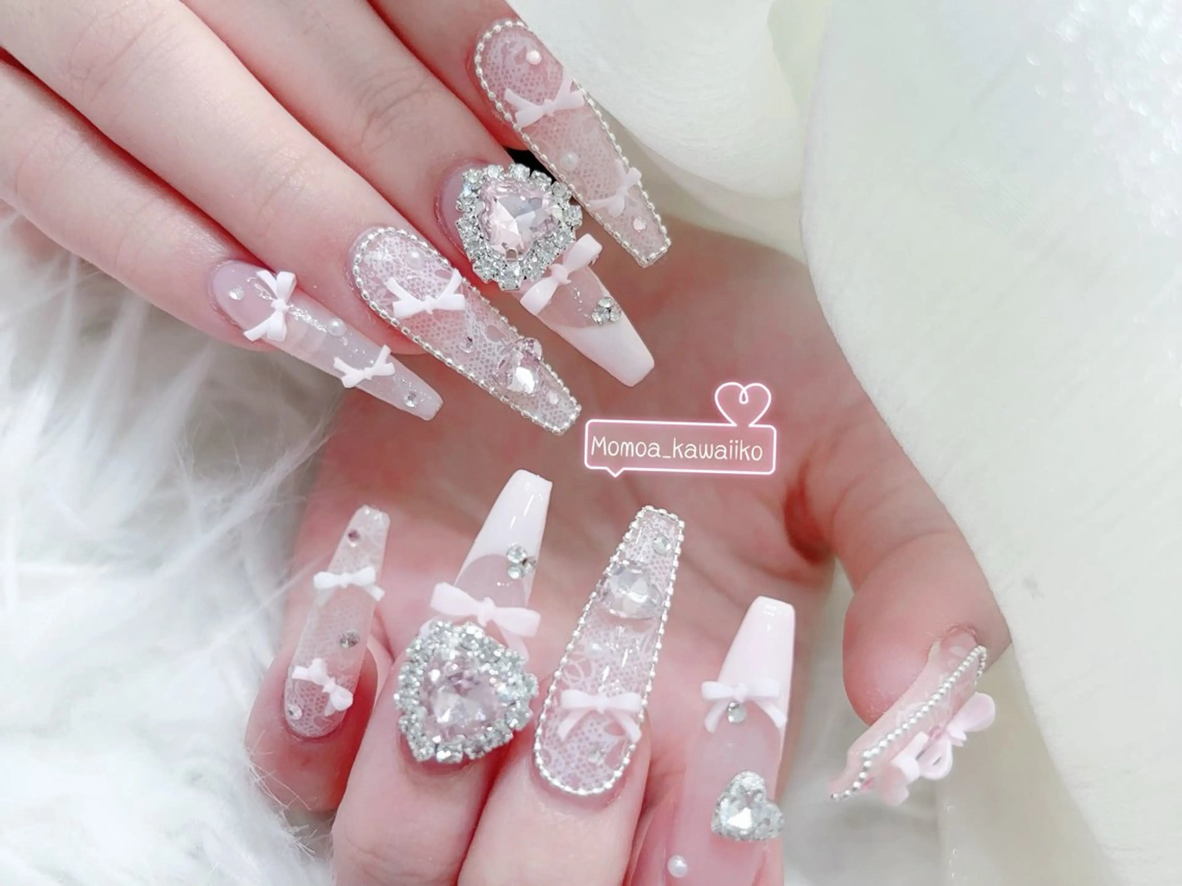 ネイル 成人式 ロングネイル マグネットネイル 大理石ネイル(マーブル) リボン ハンドネイル MoMoA Nail ネイル長さ出し専門店のネイルデザイン