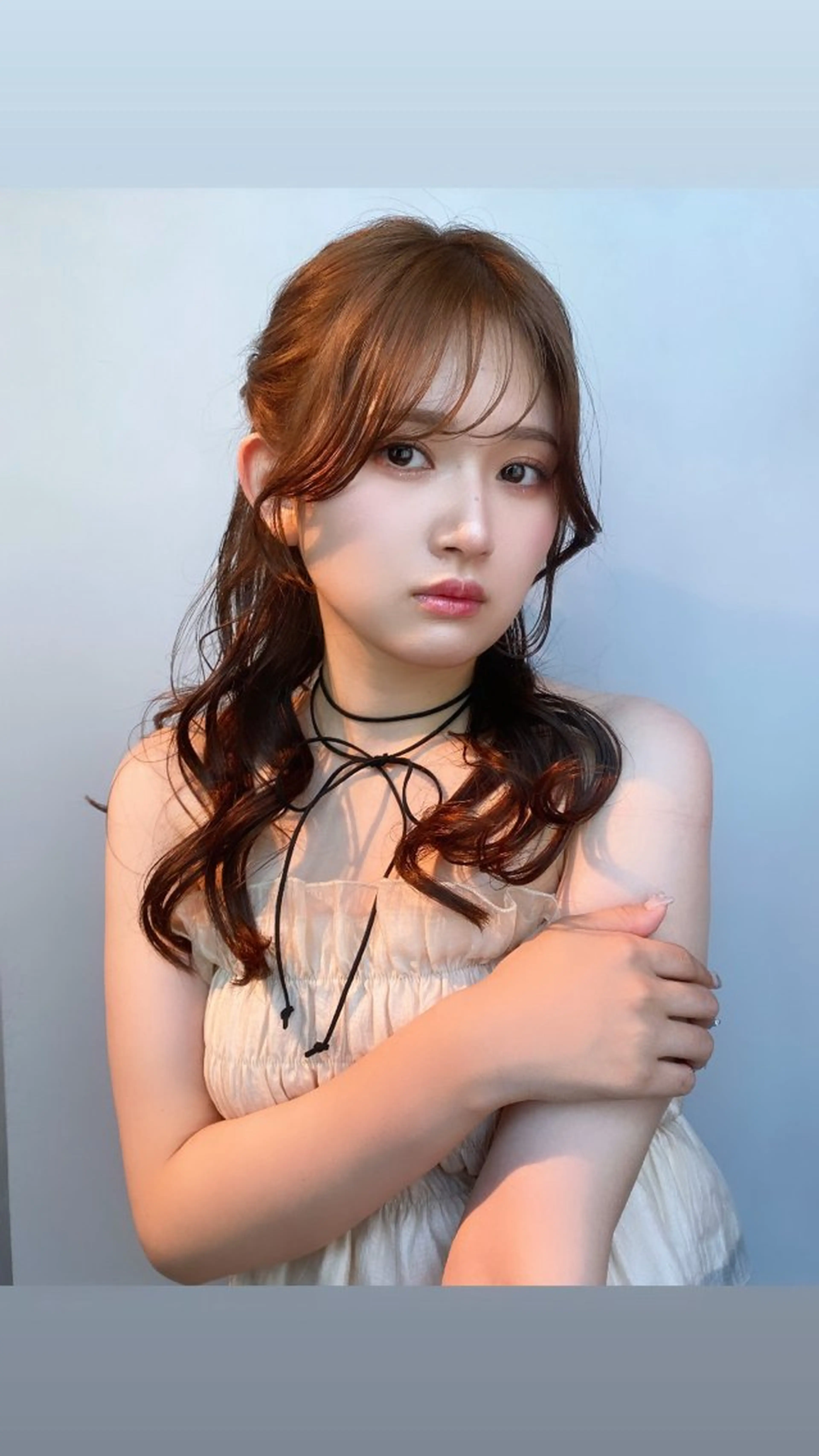 カラー 透けるベージュ/ 艶カラー♡のヘアスタイル