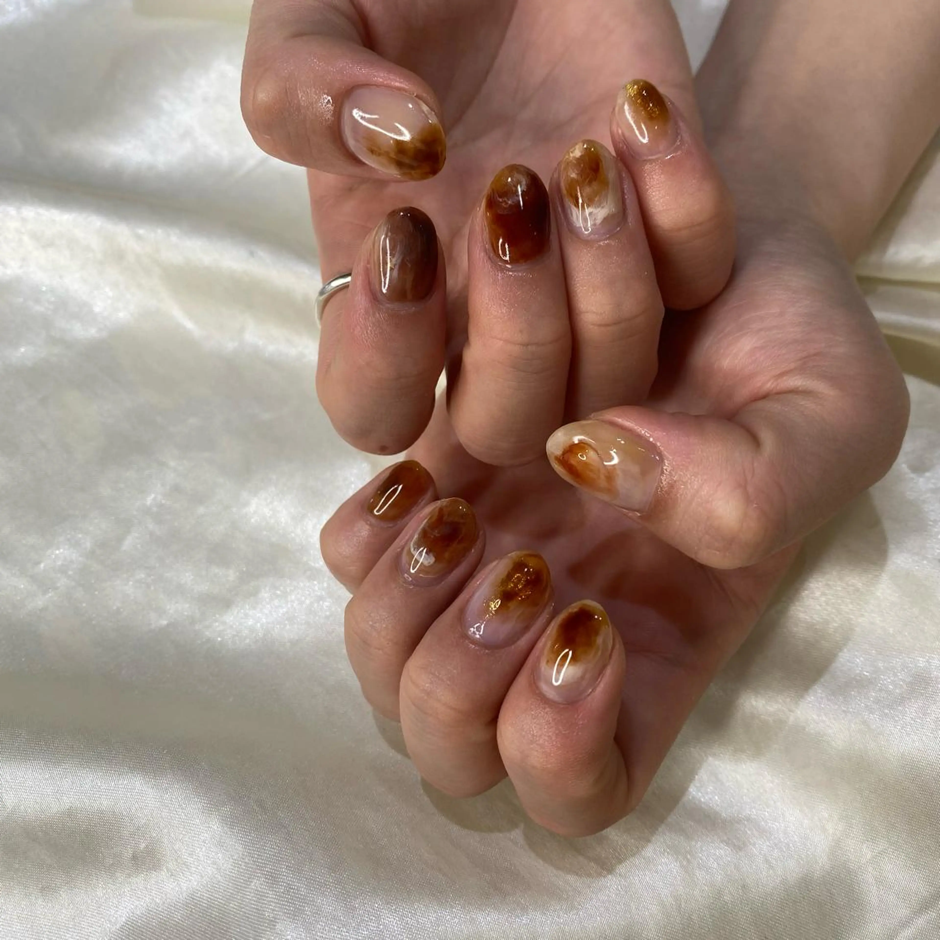 ネイル ハンドネイル 西岡 杏のネイルデザイン