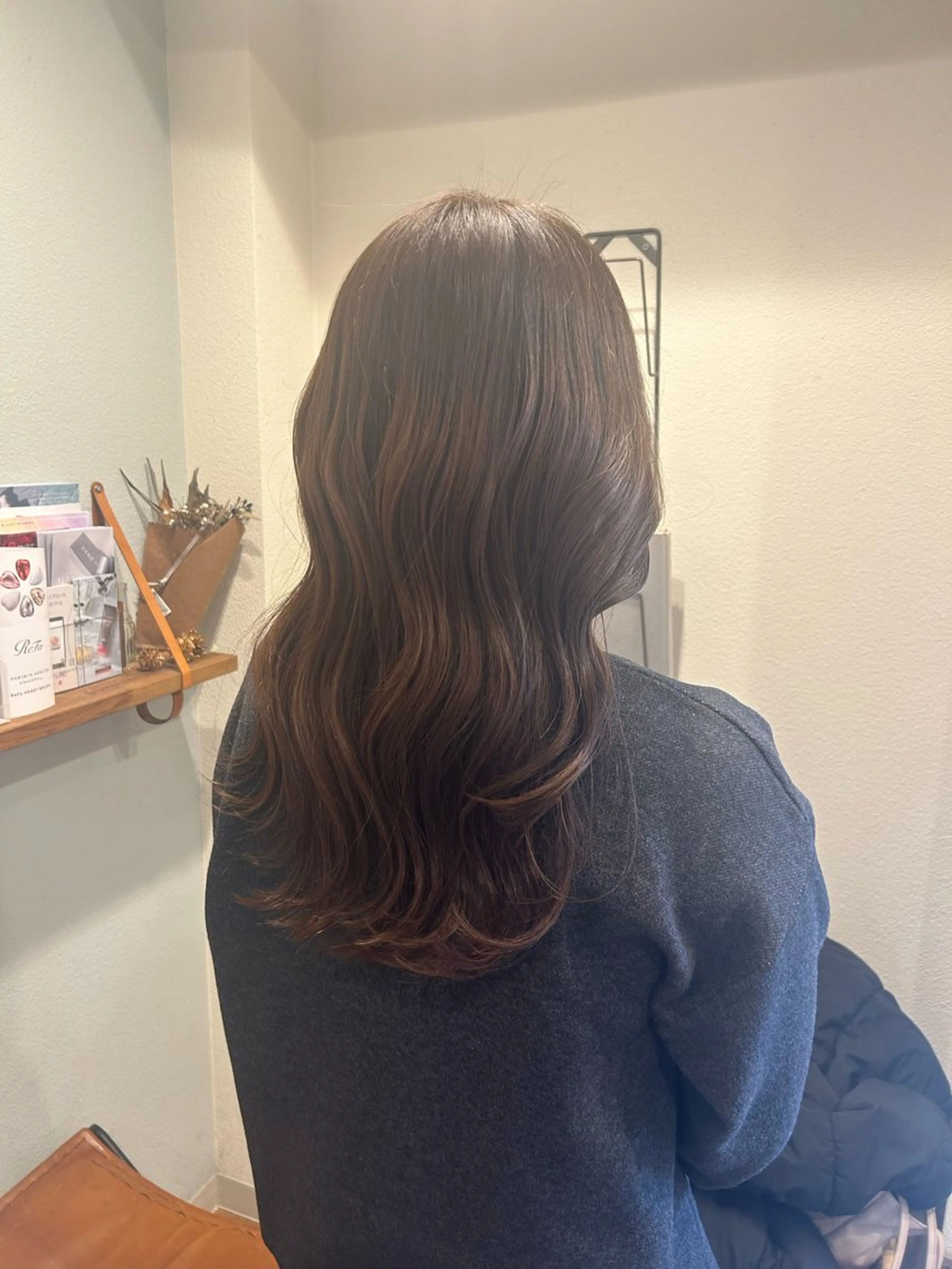 セミロング カラー noël　hair所属・小林 しずくのヘアスタイル