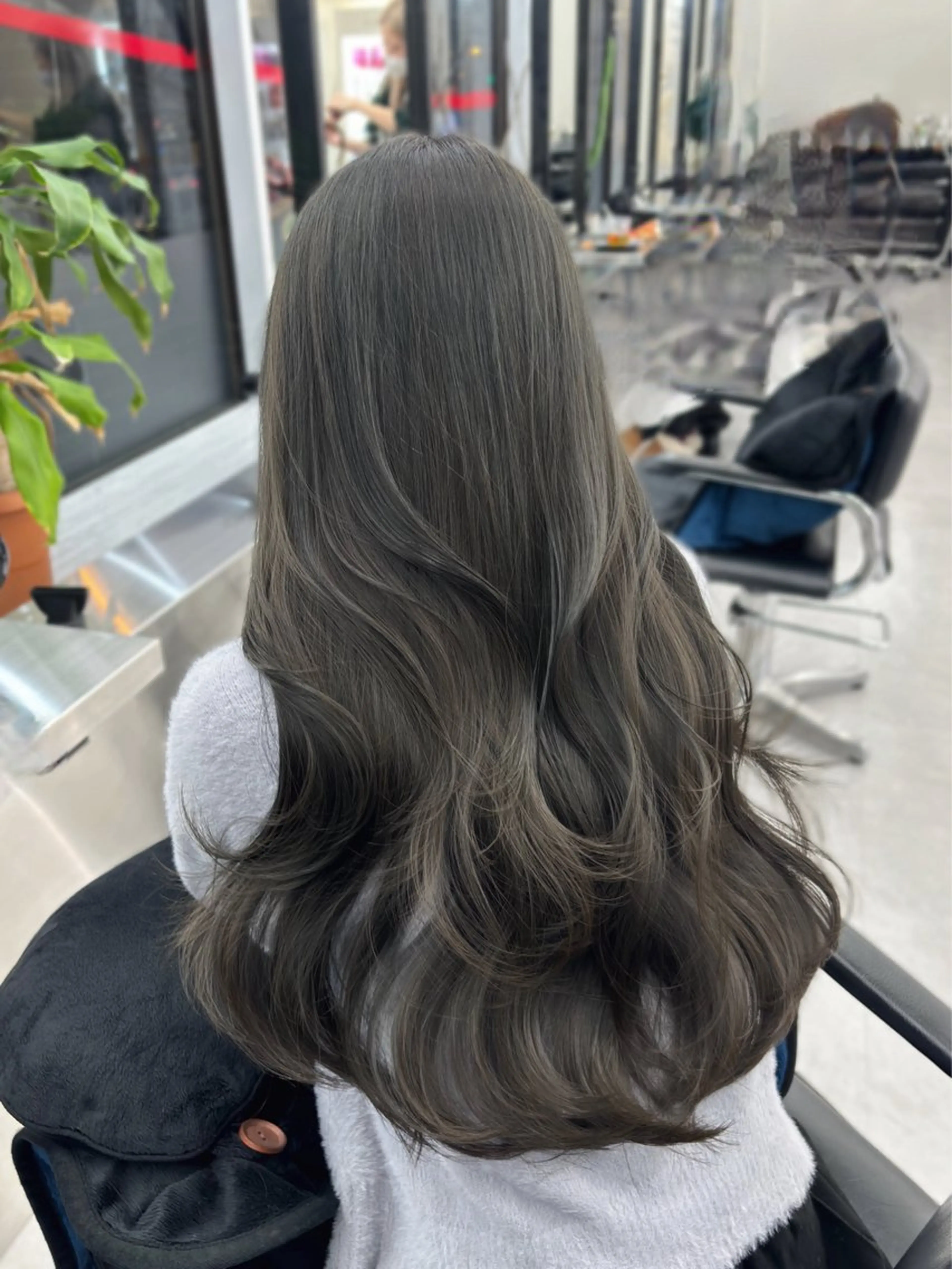 ロング カラー ヘアカラー トリートメント 心斎橋/ブリーチなし 髪質改善/レイヤーのヘアスタイル