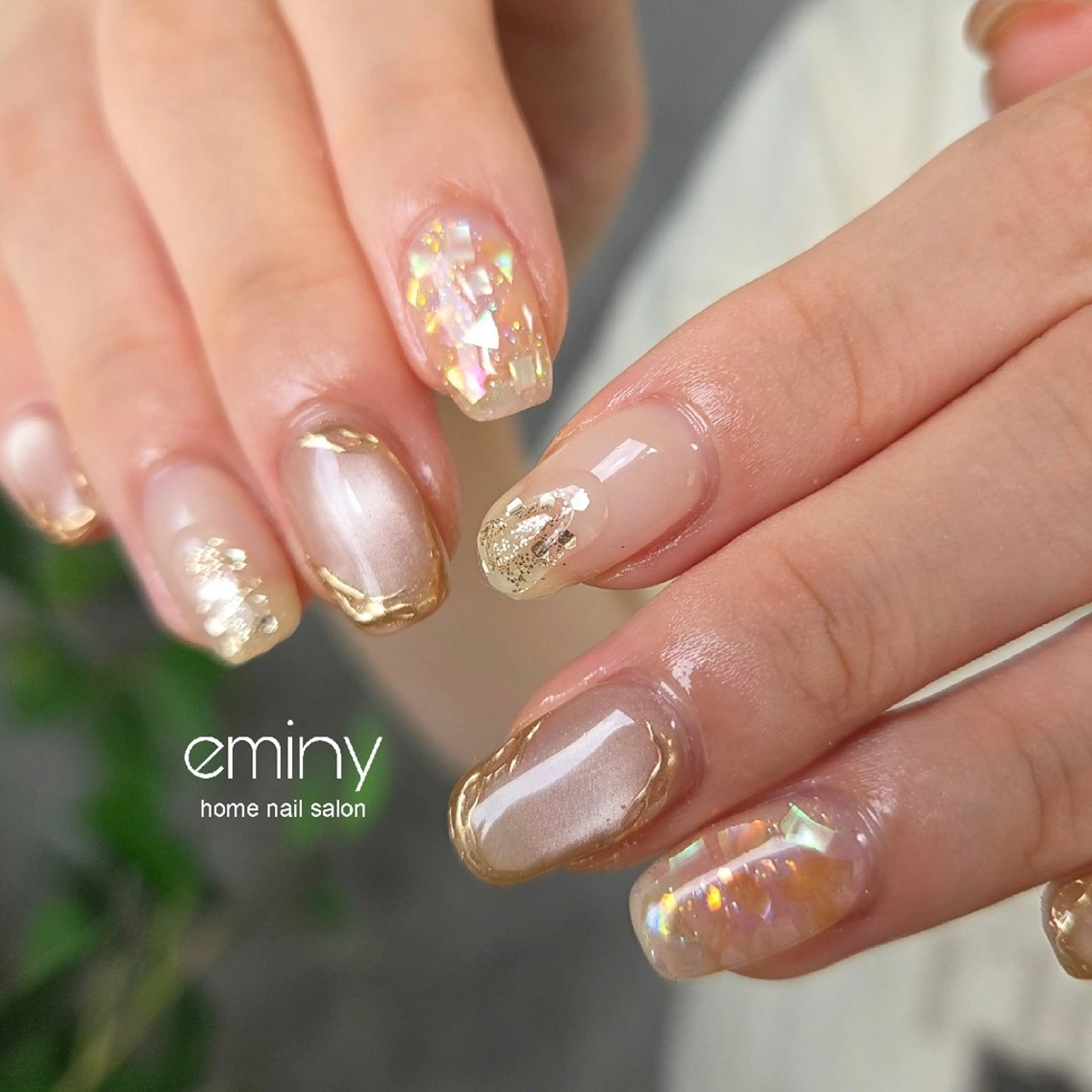 ネイル ジェルネイル キラキラネイル マグネットネイル ミラーネイル オフィスネイル ハンドネイル nail salon  eminyのネイルデザイン