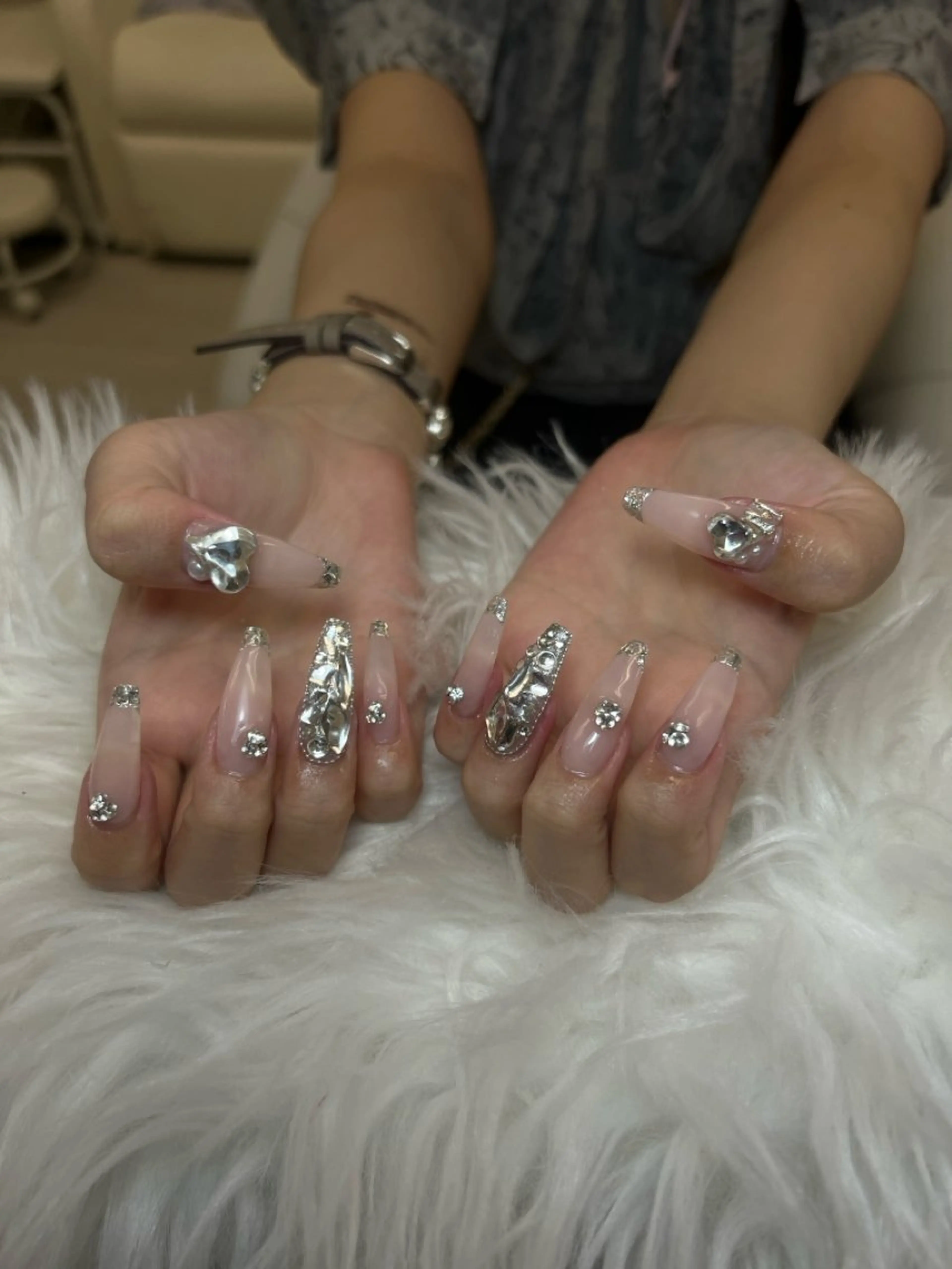 ネイル アートネイル オーロラネイル チークネイル 長さ出し フットネイル Noiranail_ studio川越西口のネイルデザイン