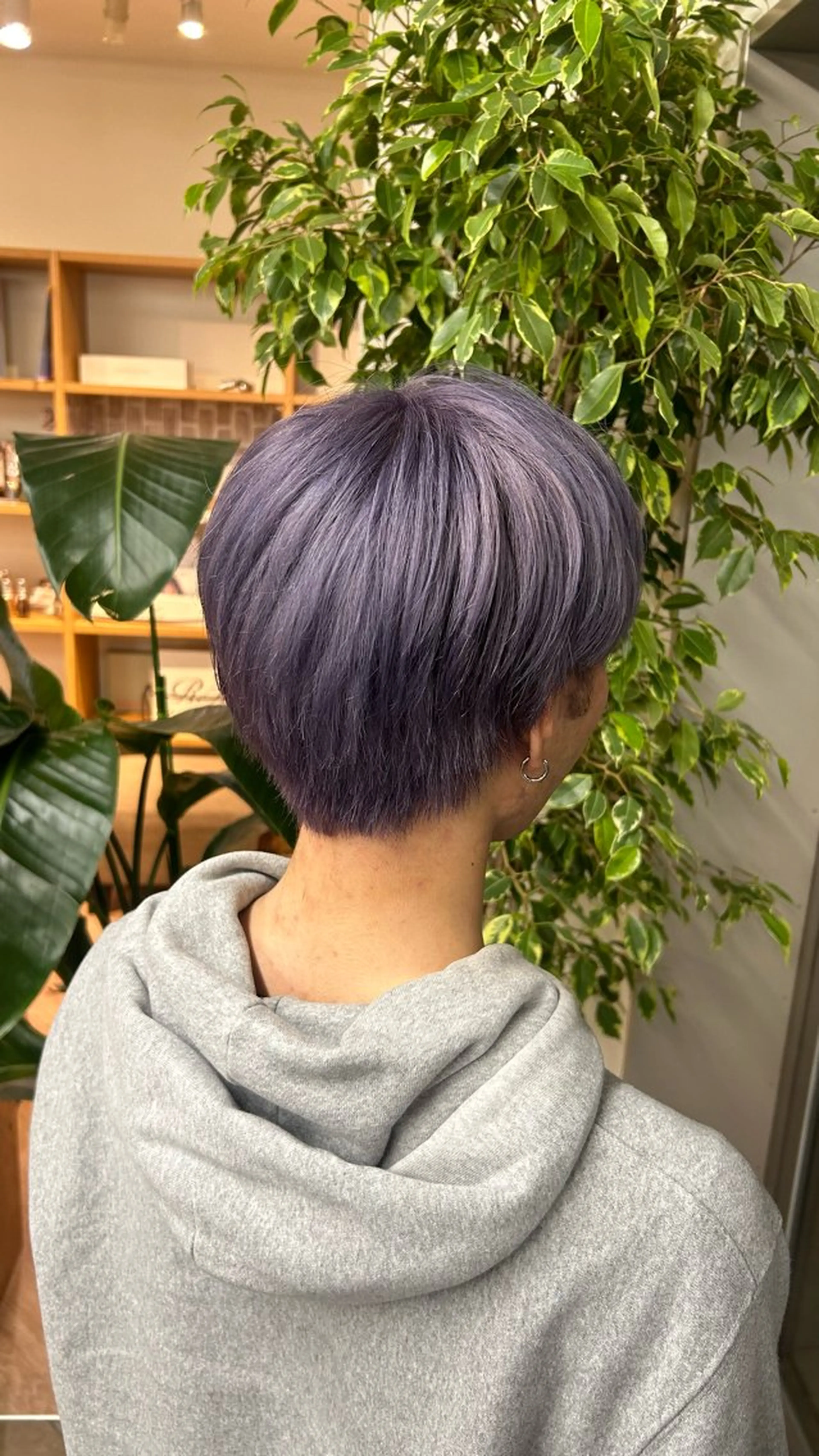 カット+ハイブリーチ(ブリーチ2回)+カラー🧶の写真