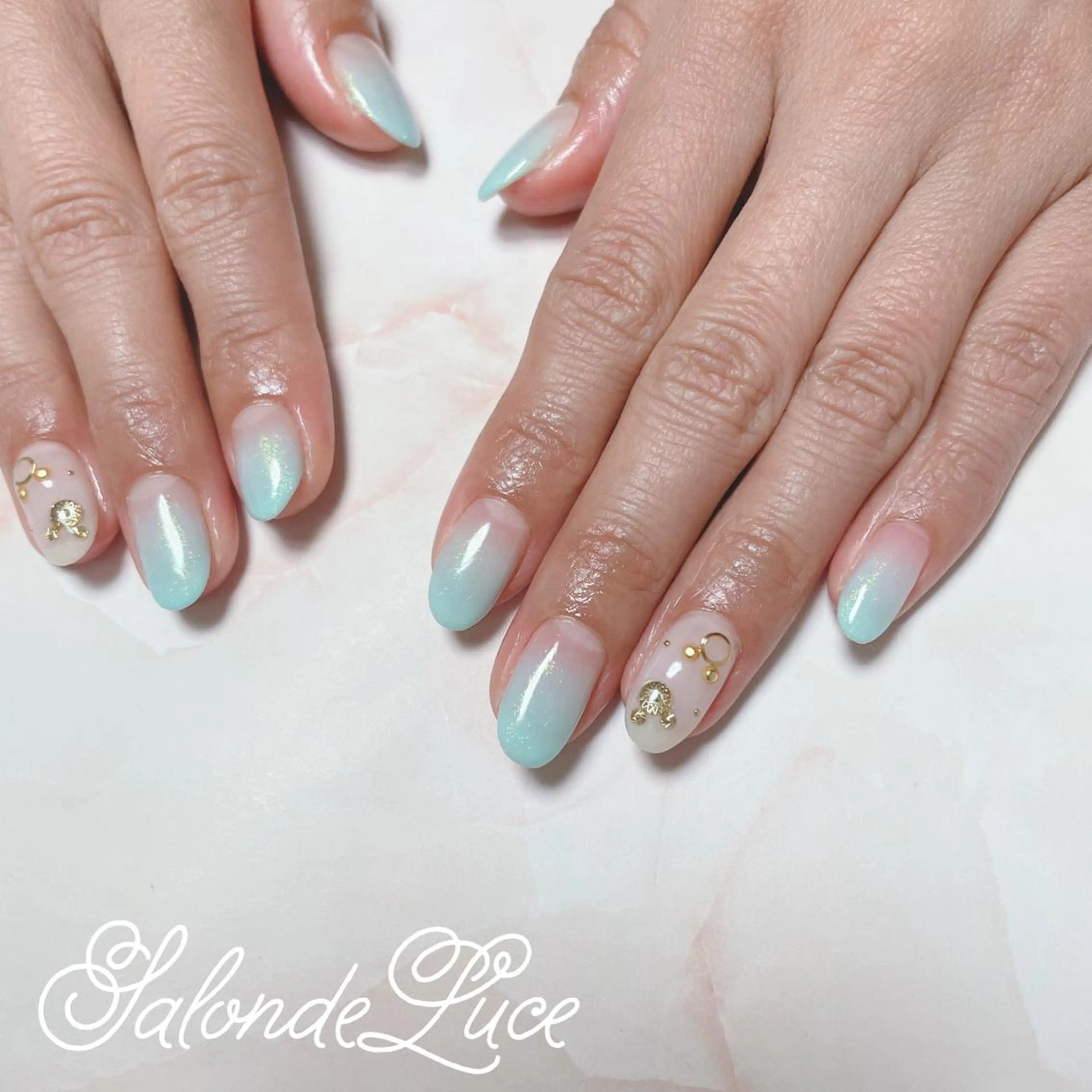 ネイル グラデーション Salon de Luceのネイルデザイン