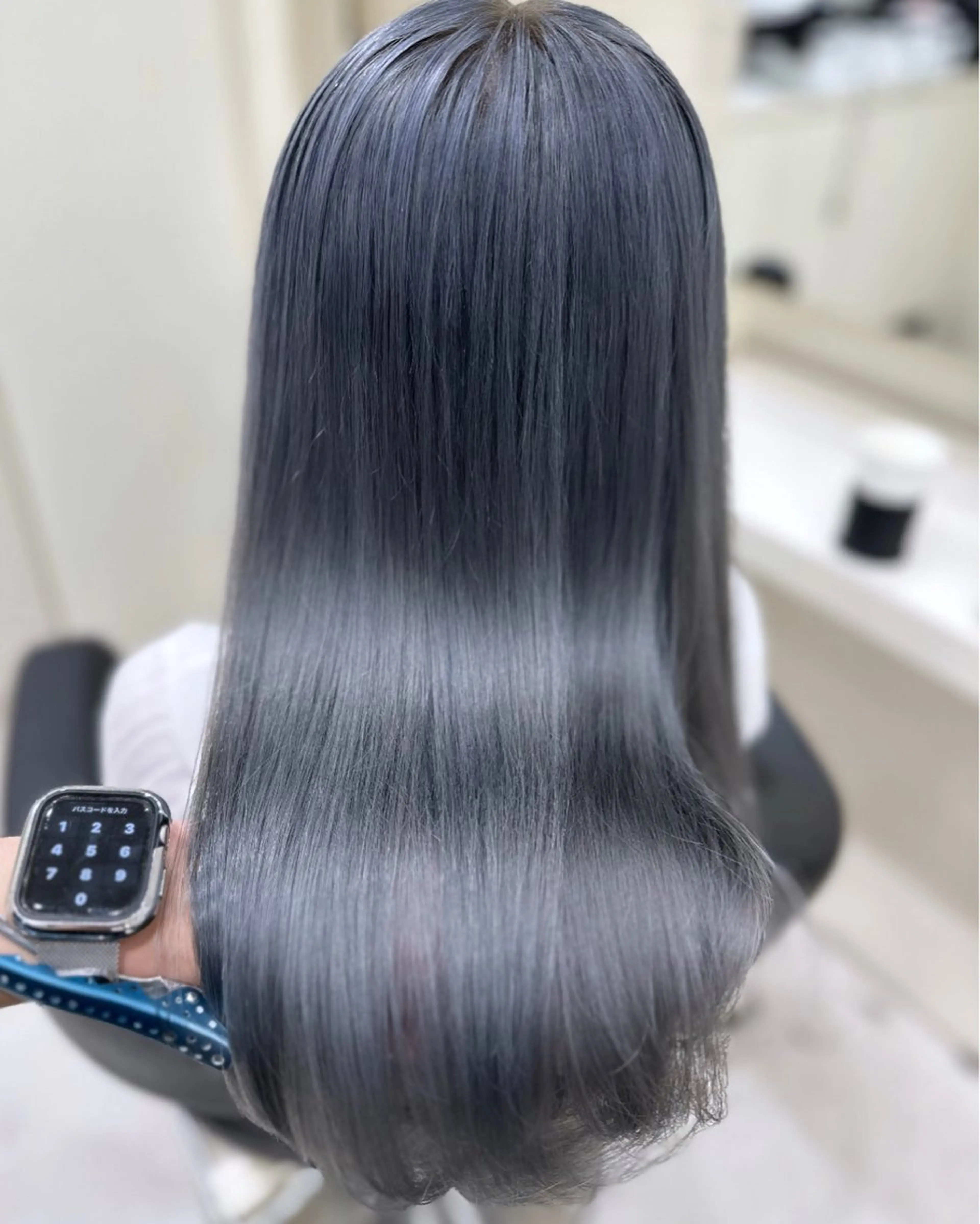 ロング カラー ヘアアレンジ ヘアカラー 艶カラー/ハイトーン /レイヤーカットのヘアスタイル