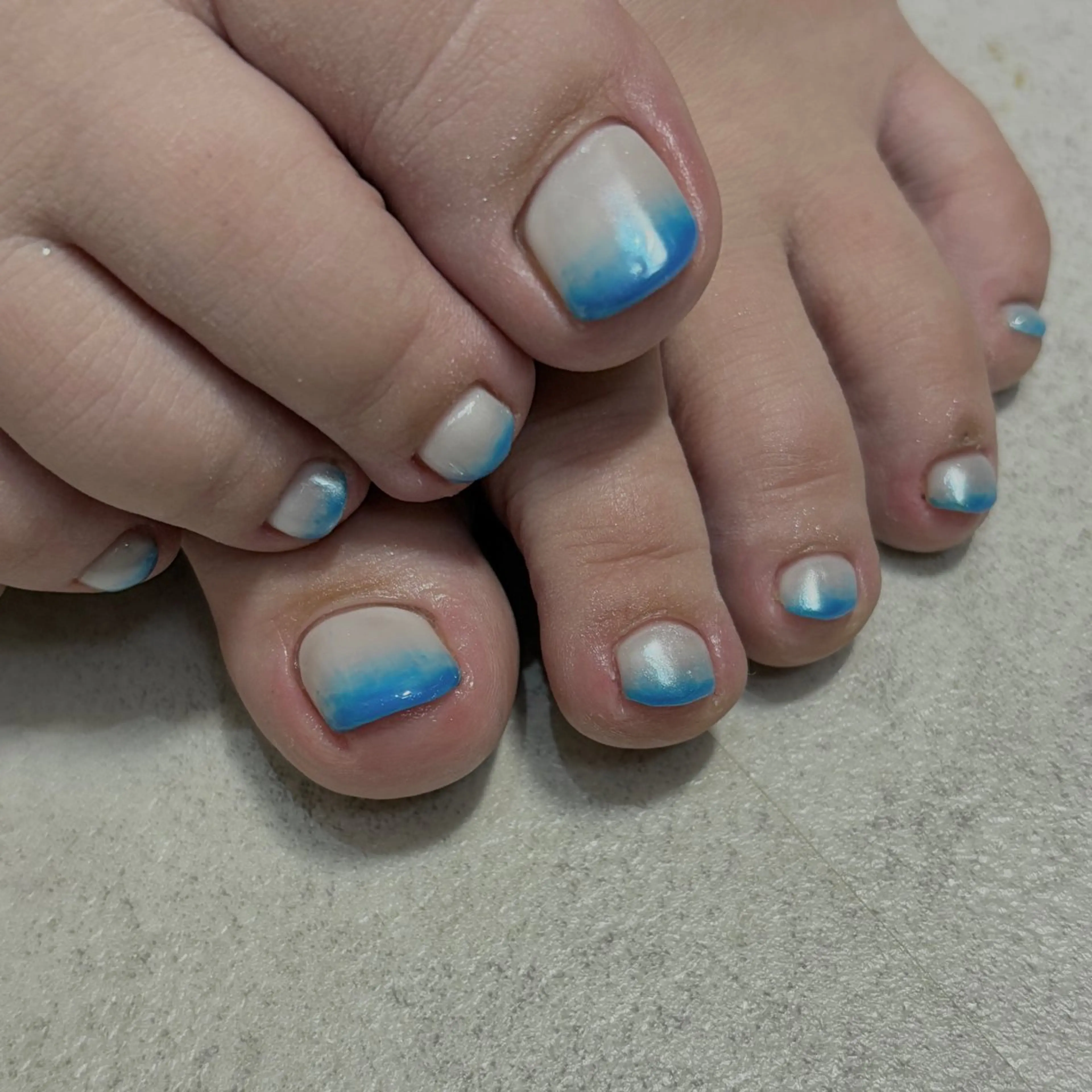 ネイル オーロラネイル ブルー ドット フットネイル グラデーション acs.n所属・ネイル，耳つぼ 風間すみれのその他イメージ