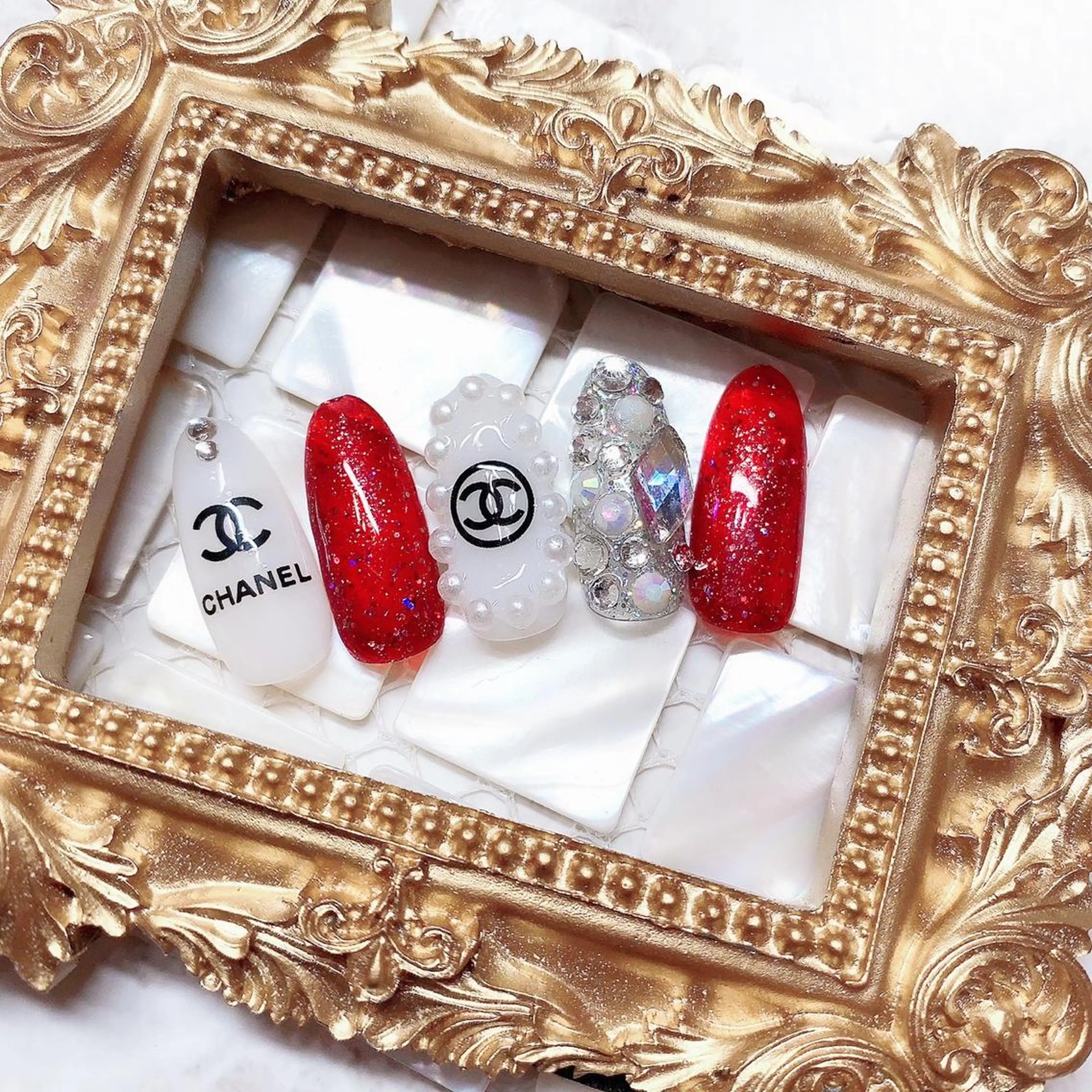 ネイル ハンドネイル マジックミラー所属・マジック ミラーのネイルデザイン