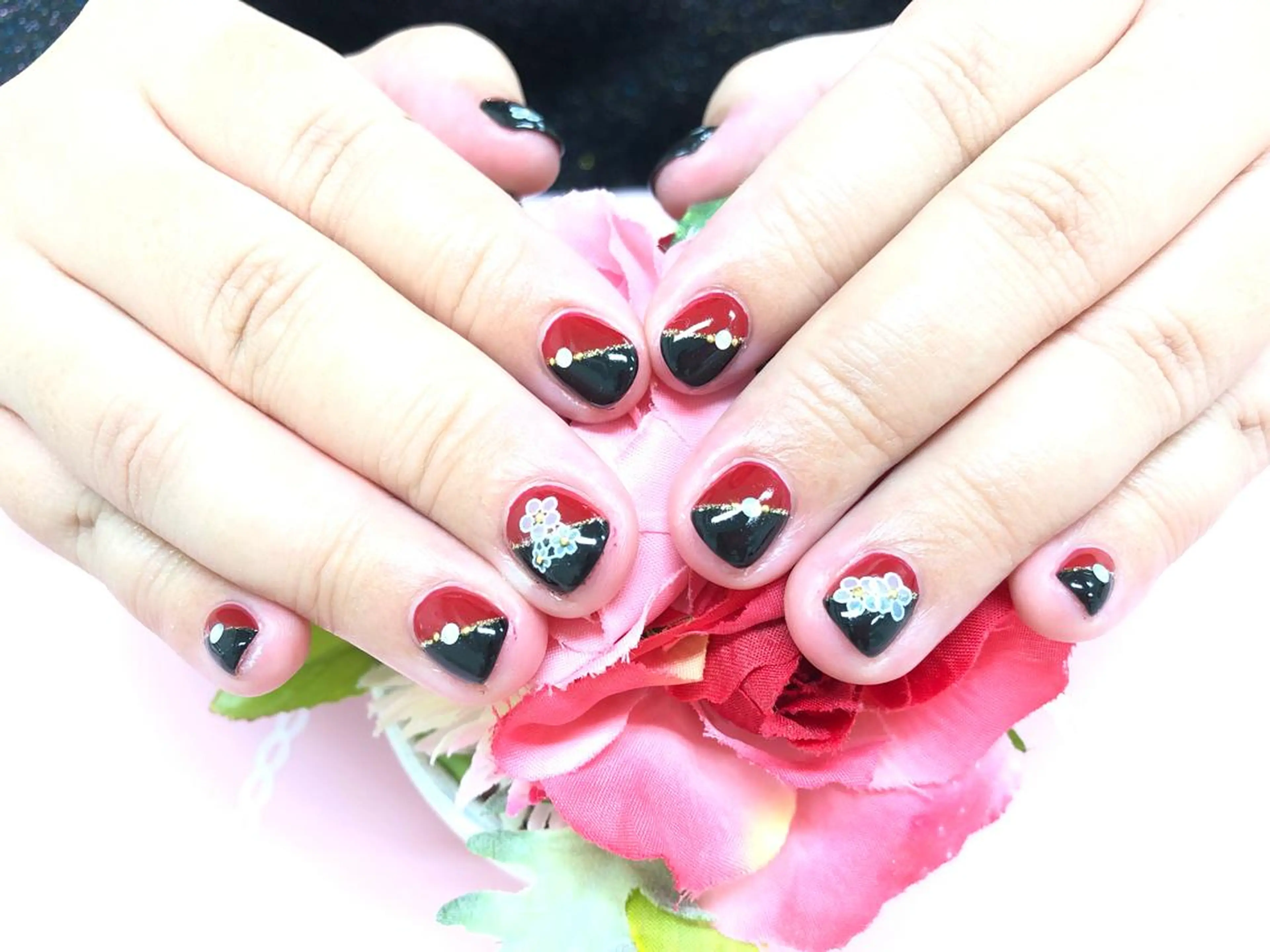 ネイル ユリシスネイル 担当近藤のネイルデザイン