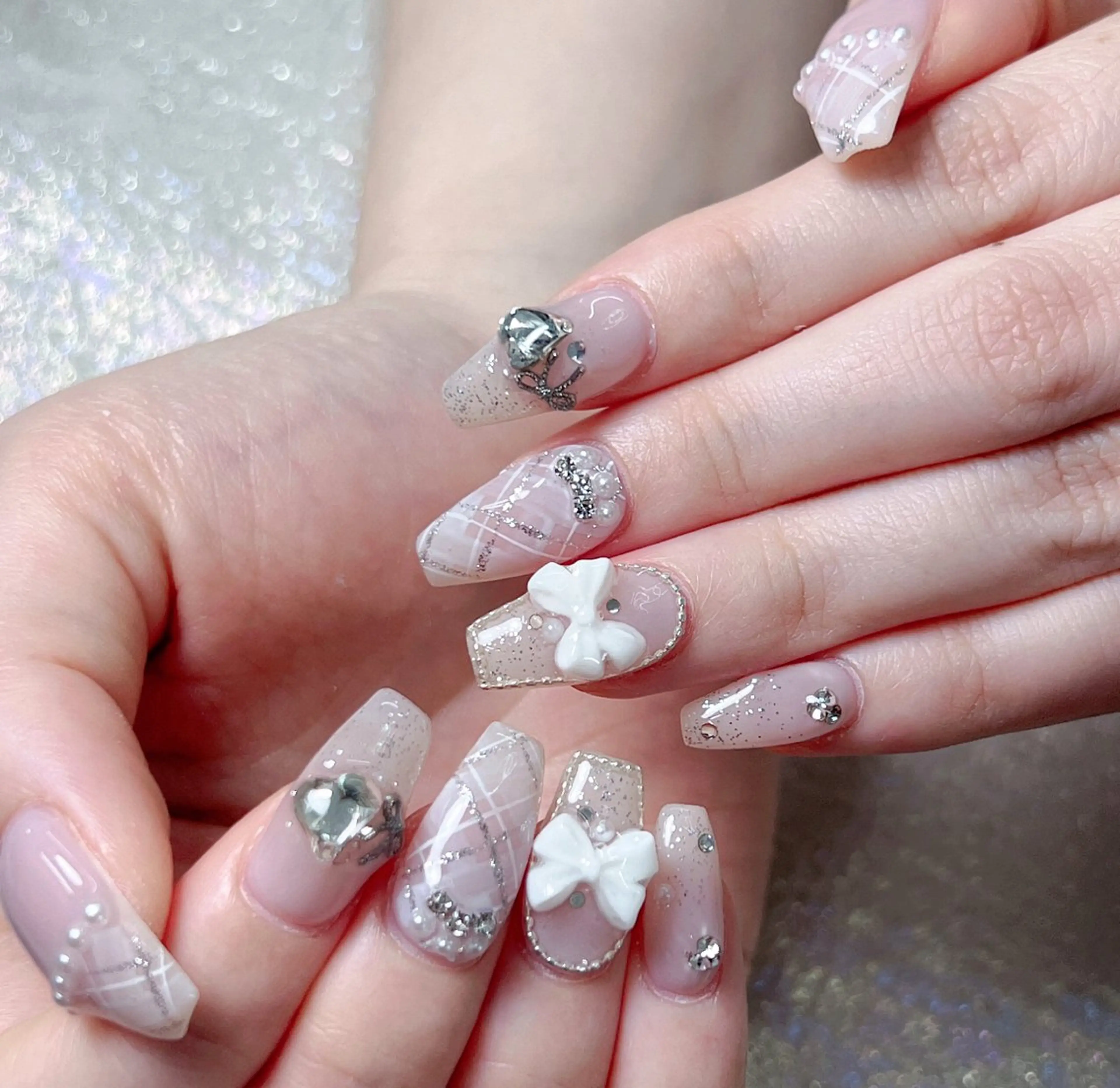 ネイル ハンドネイル Tini ANA.CHUOのネイルデザイン