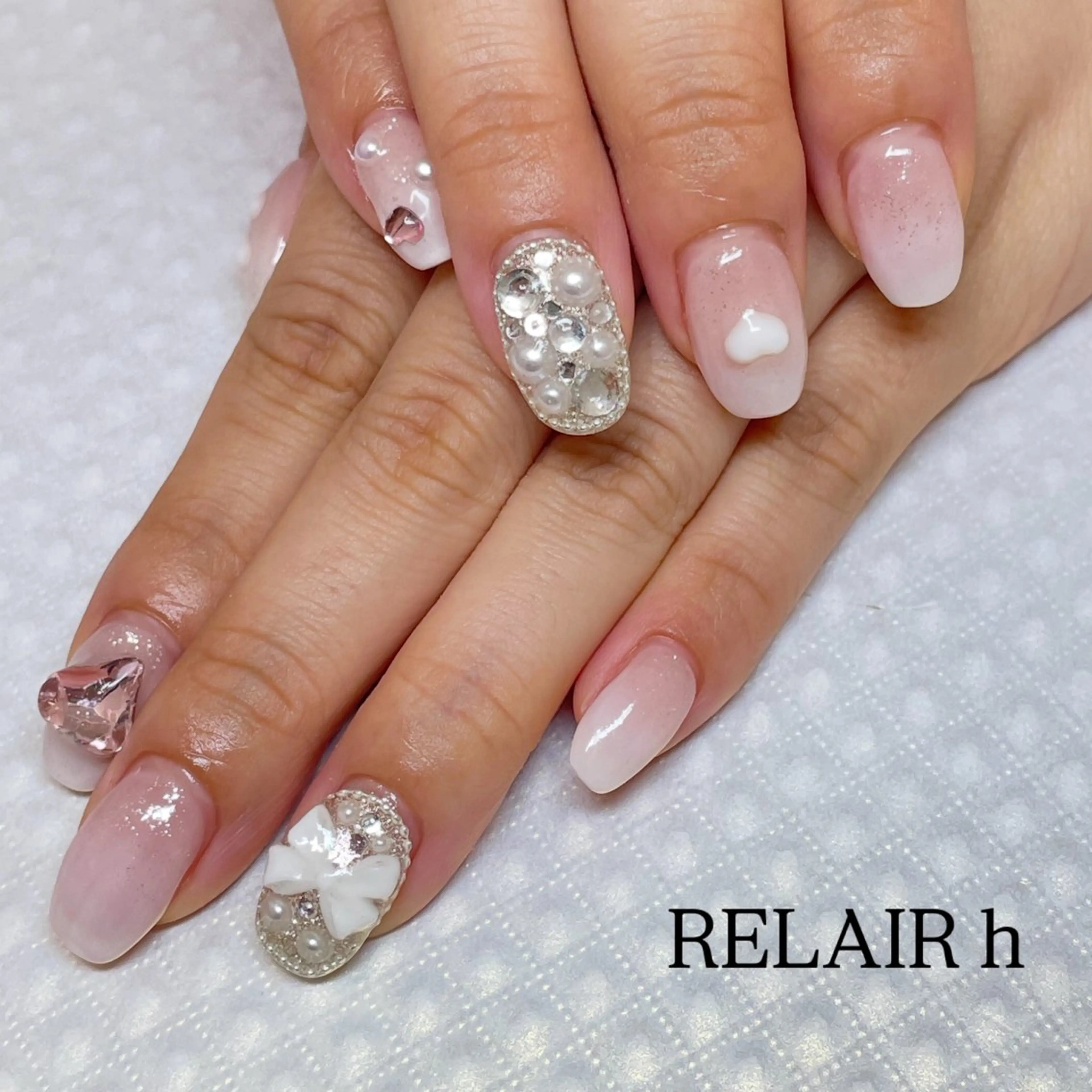 ネイル RELAIR h所属・西村 彩音のネイルデザイン