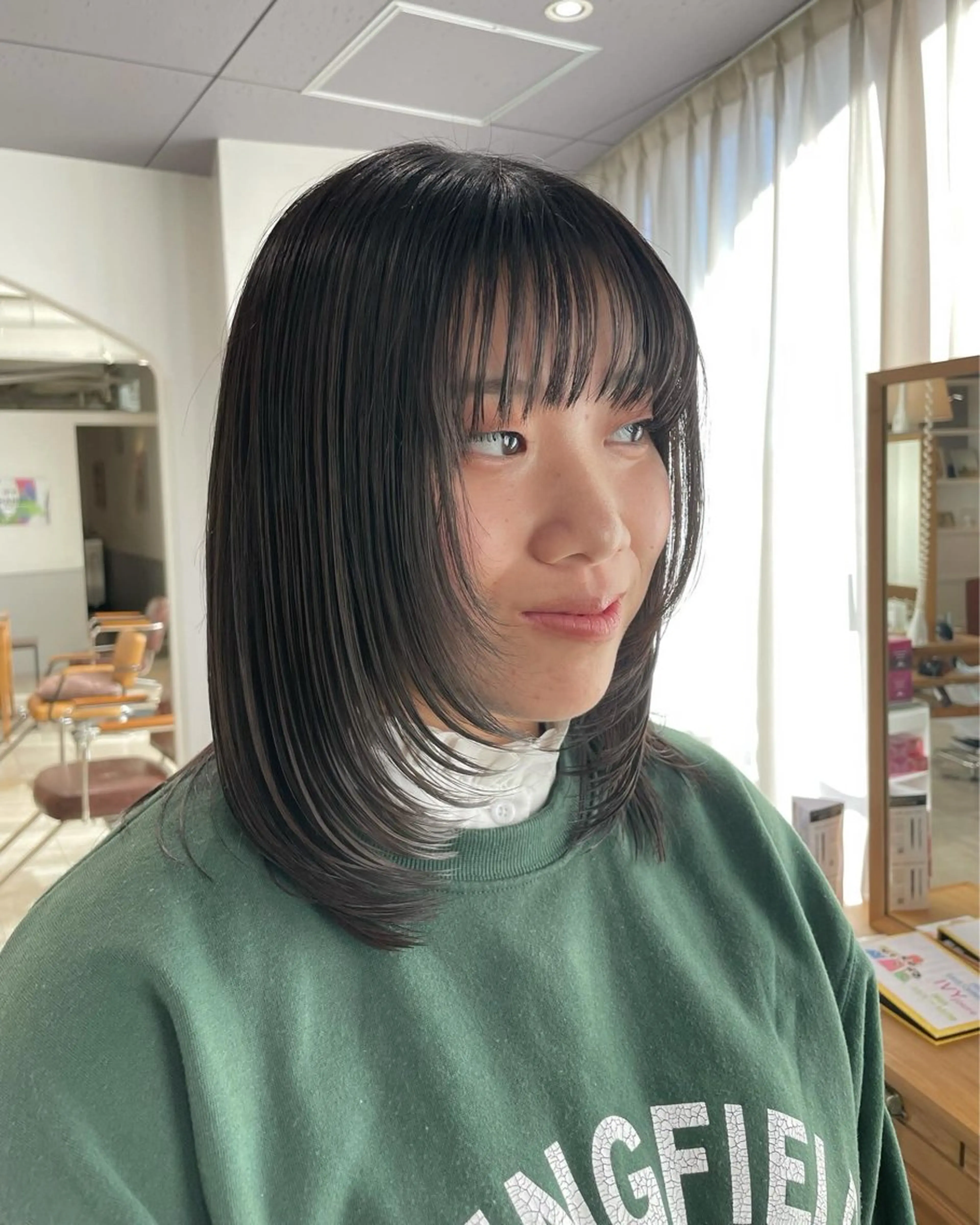 ミディアム カラー ヘアアレンジ 簡単アレンジ レイヤーカット Ogata Marinaのヘアスタイル