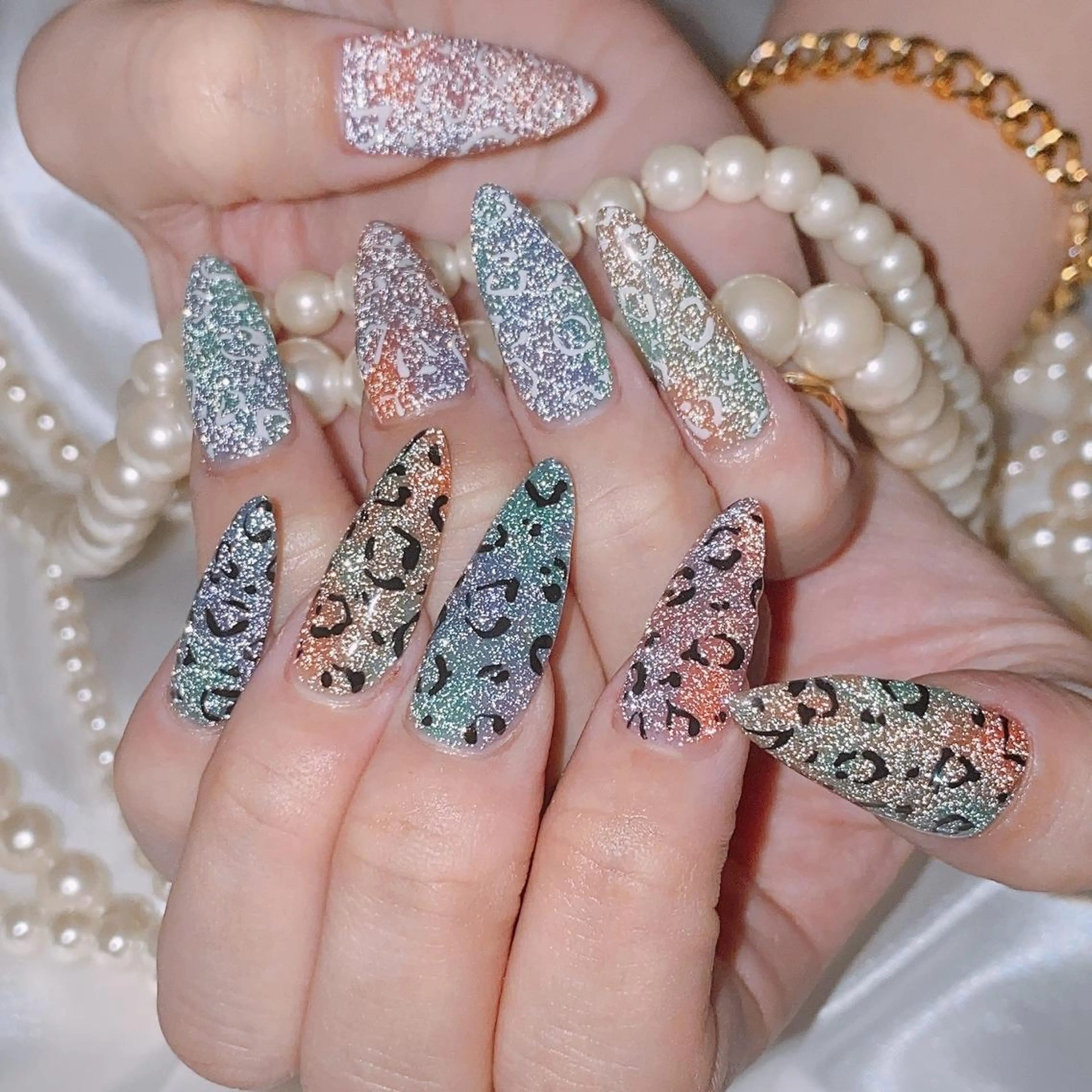 ネイル Nail salon Honey Beeのネイルデザイン