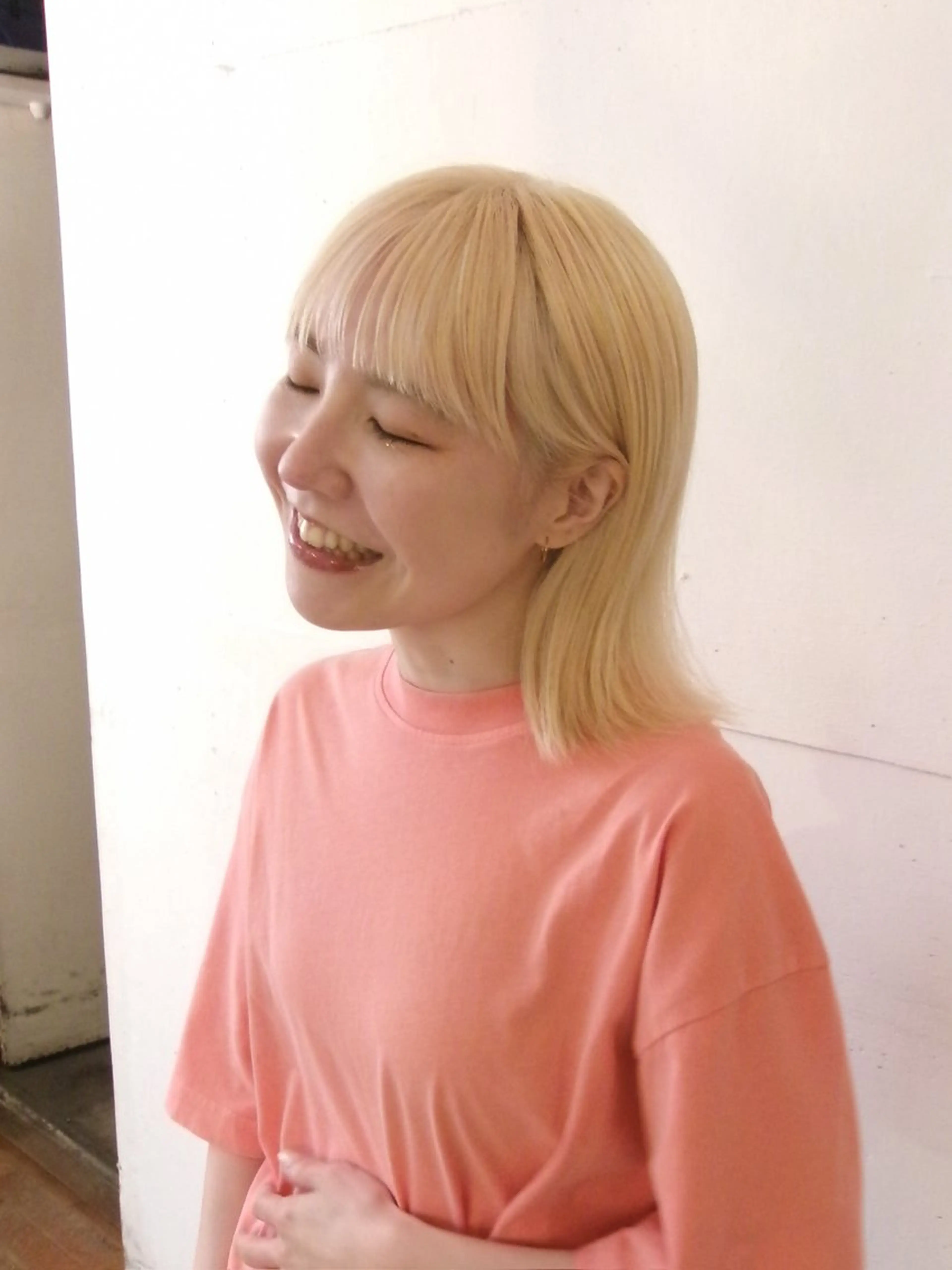 ミディアム カラー ブロンド ホワイトブロンド Genta @gegege75のヘアスタイル