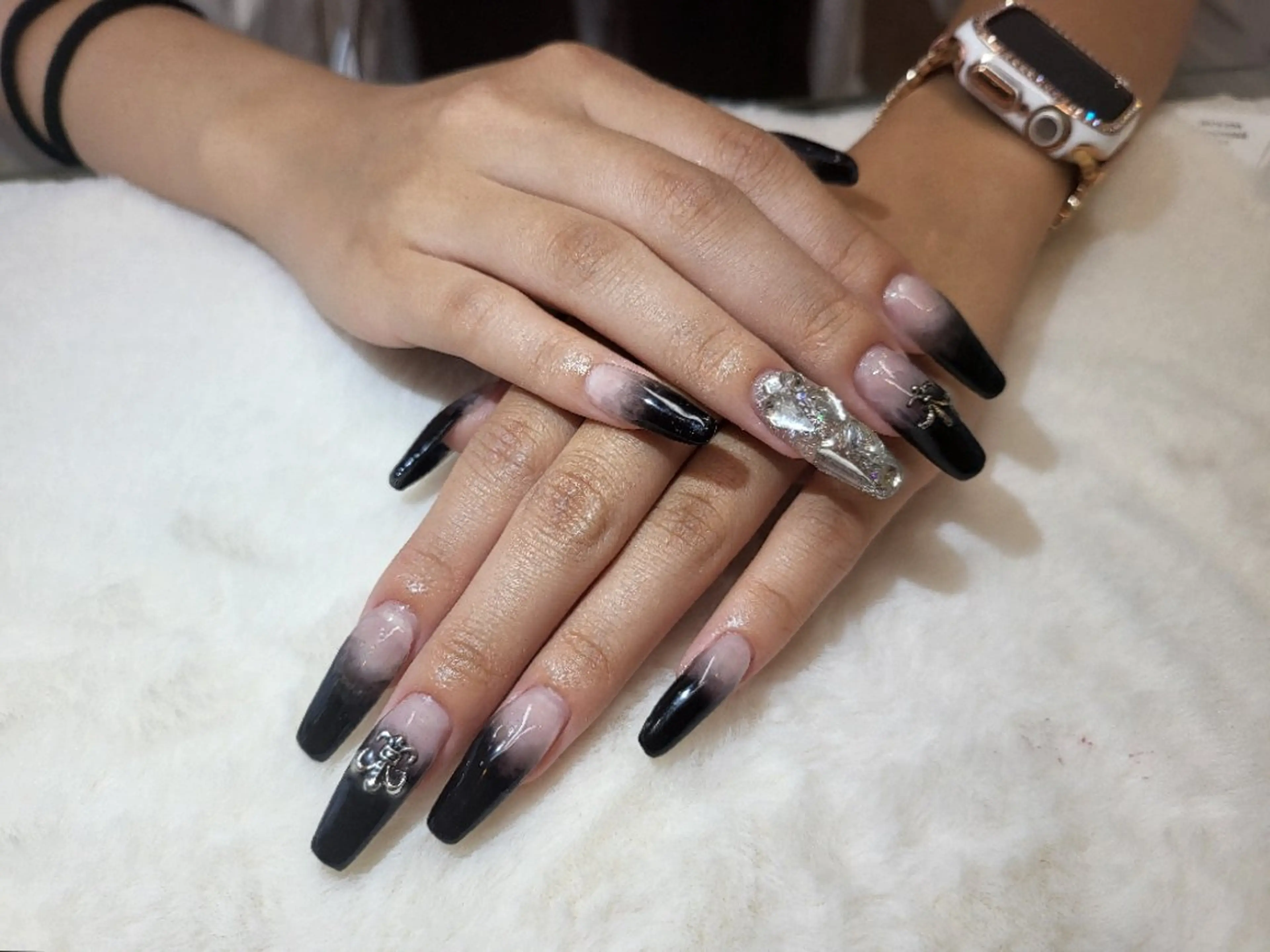 ネイル グラデーション ハンドネイル ハンドケア 心斎橋Salon Epokkuのネイルデザイン